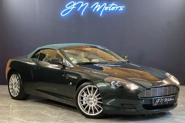 Aston Martin DB9 view 5