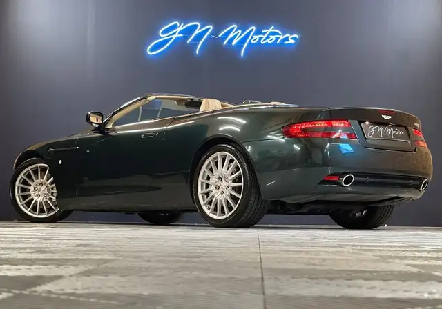 Aston Martin DB9 view 4