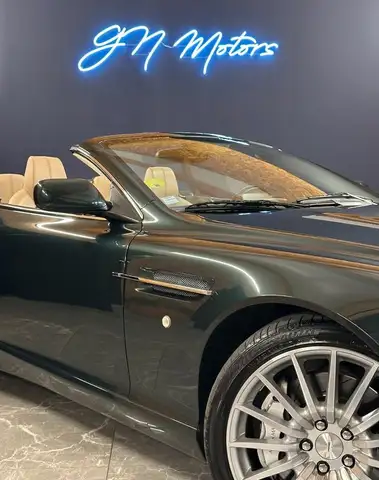 Aston Martin DB9 view 7