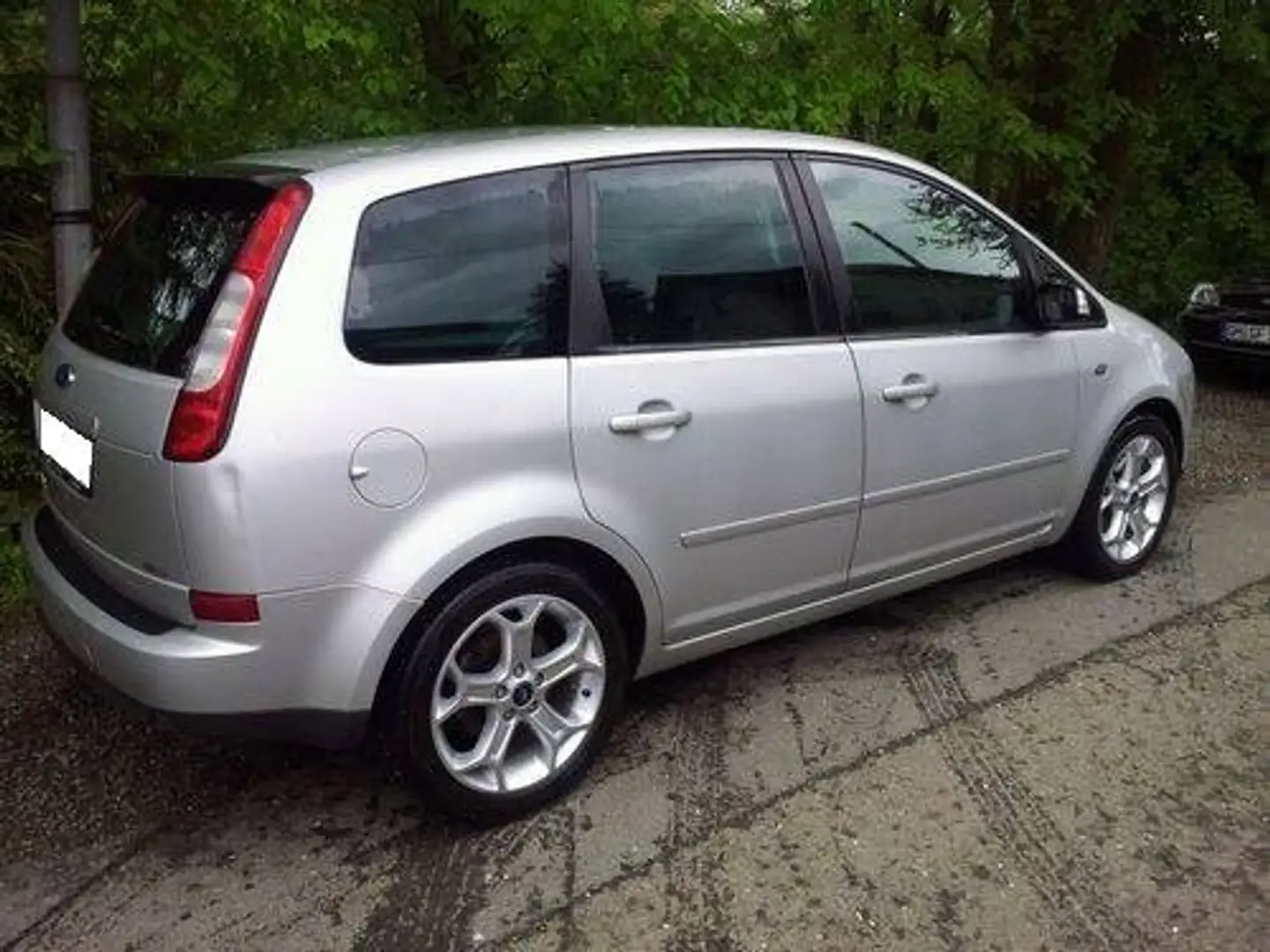 Ford Focus C-Max Focus C-MAX Ghia 2,0 TDCi Ghia Silber - 2