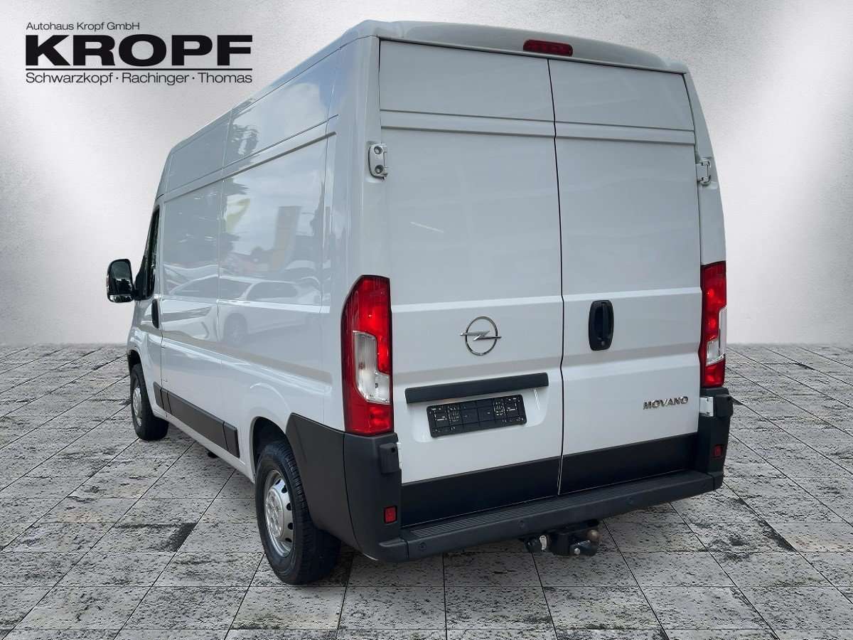 Opel Movano