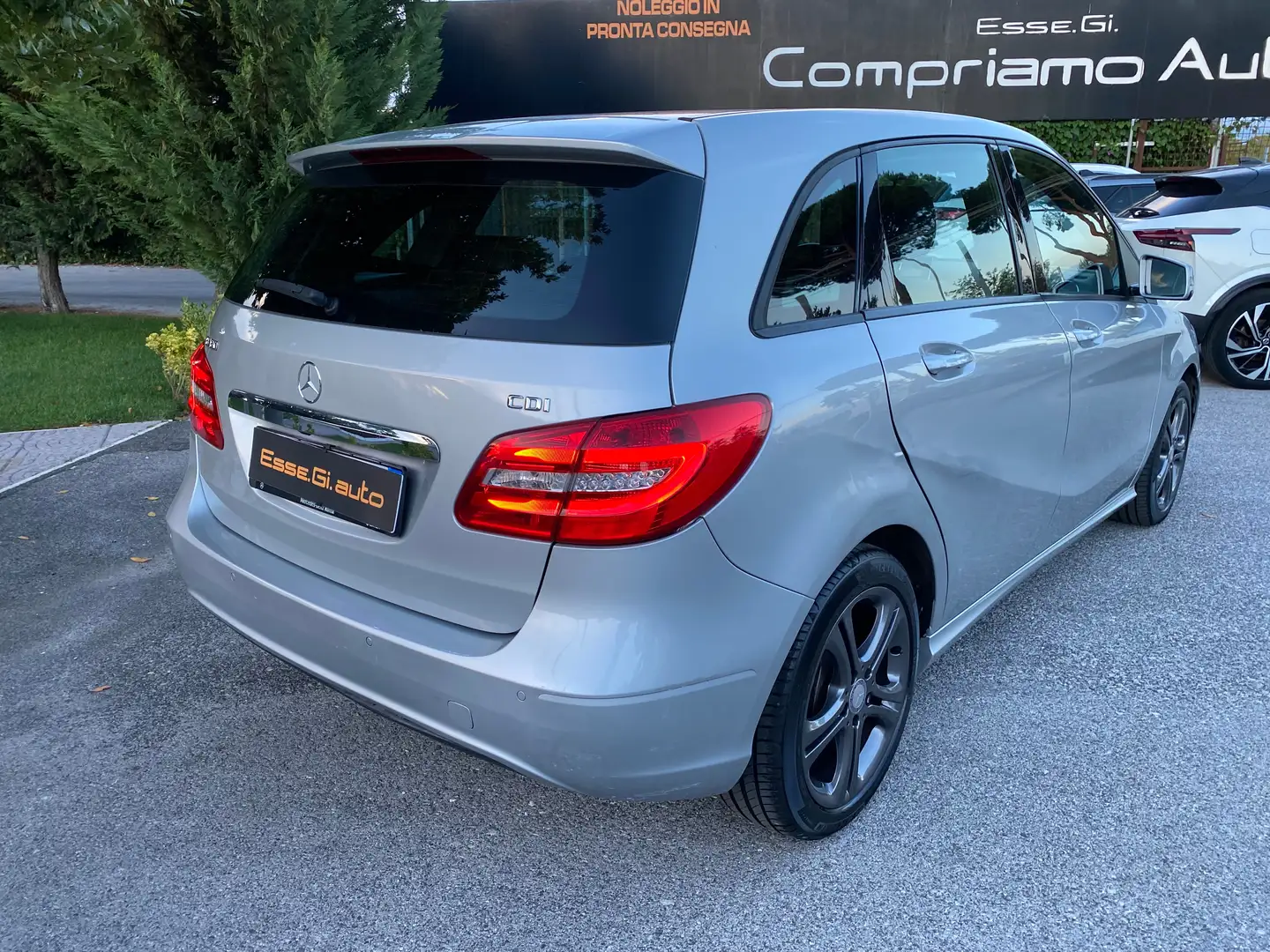 Mercedes-Benz B 180 TETTO APRIBILE - Premium **VED.NOTE** Argent - 2