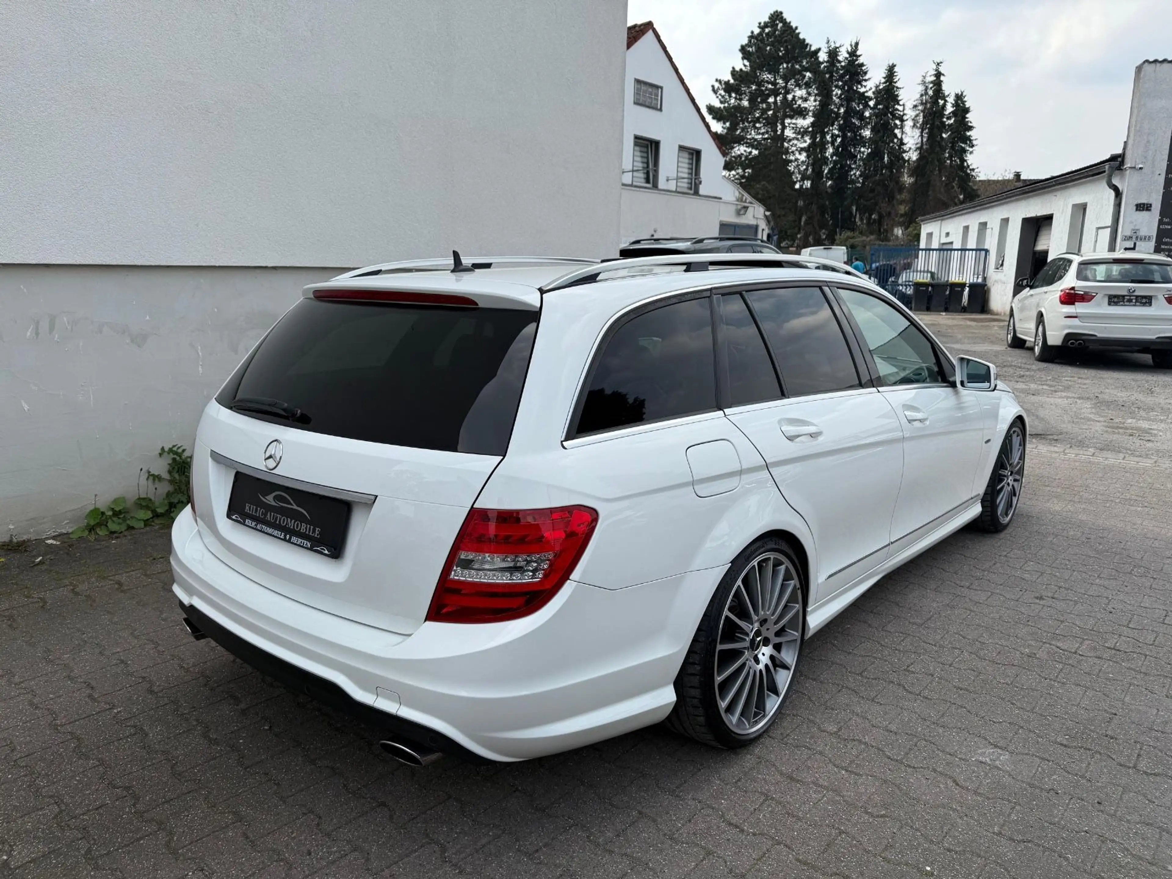 Mercedes-Benz C 350 CDI AMG Edition Glasdach*BiXenon*AHK — photo 6