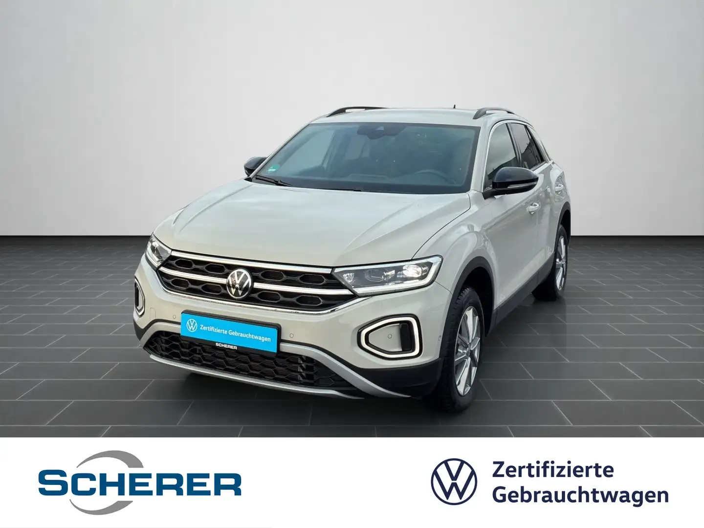 Volkswagen T-Roc MOVE 1.5 TSI DSG IQ.LIGHT REAR VIEW SHZ AP Grau - 1