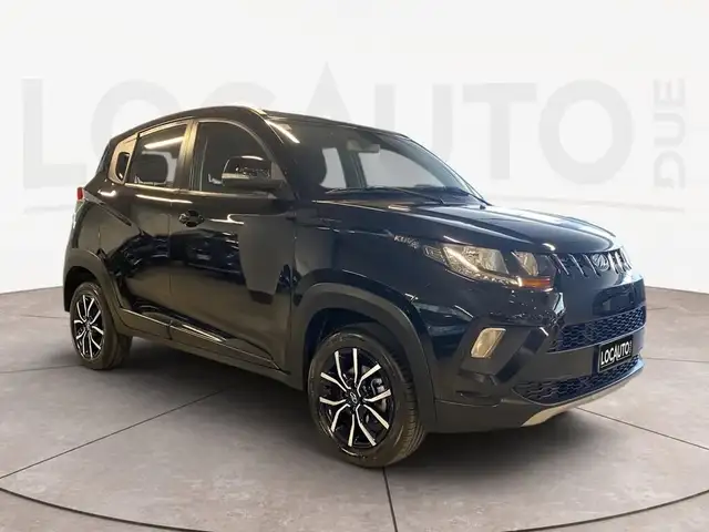 Mahindra KUV100 view 3