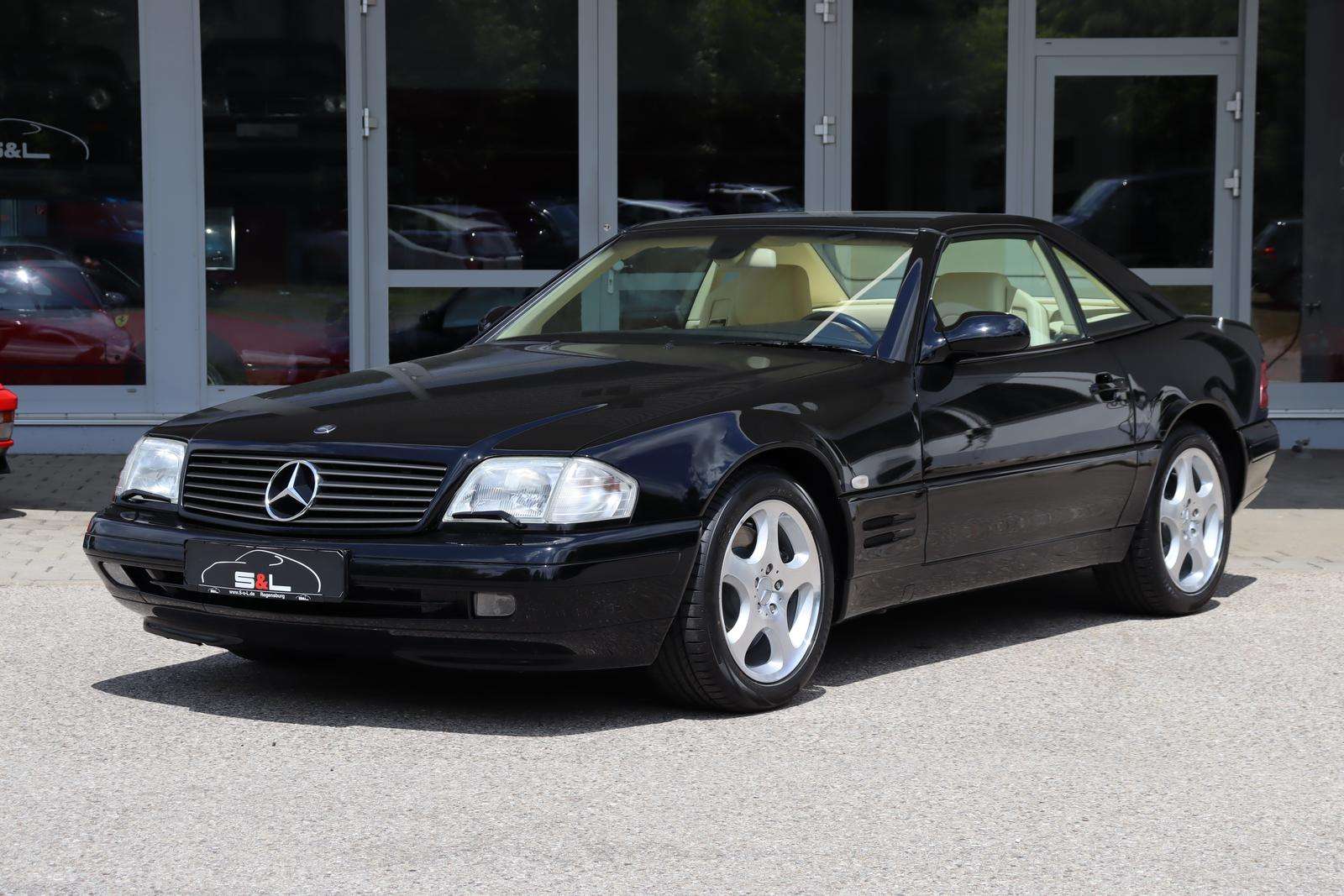 Mercedes-Benz SL 320