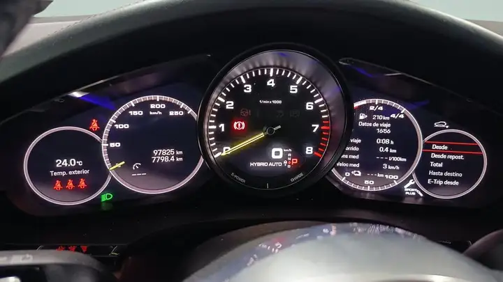 Porsche Cayenne E-Hybrid (2021) 2022, foto 13