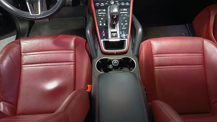 Porsche Cayenne E-Hybrid (2021) 2022, foto 9