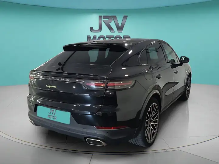 Porsche Cayenne E-Hybrid (2021) 2022, foto 5