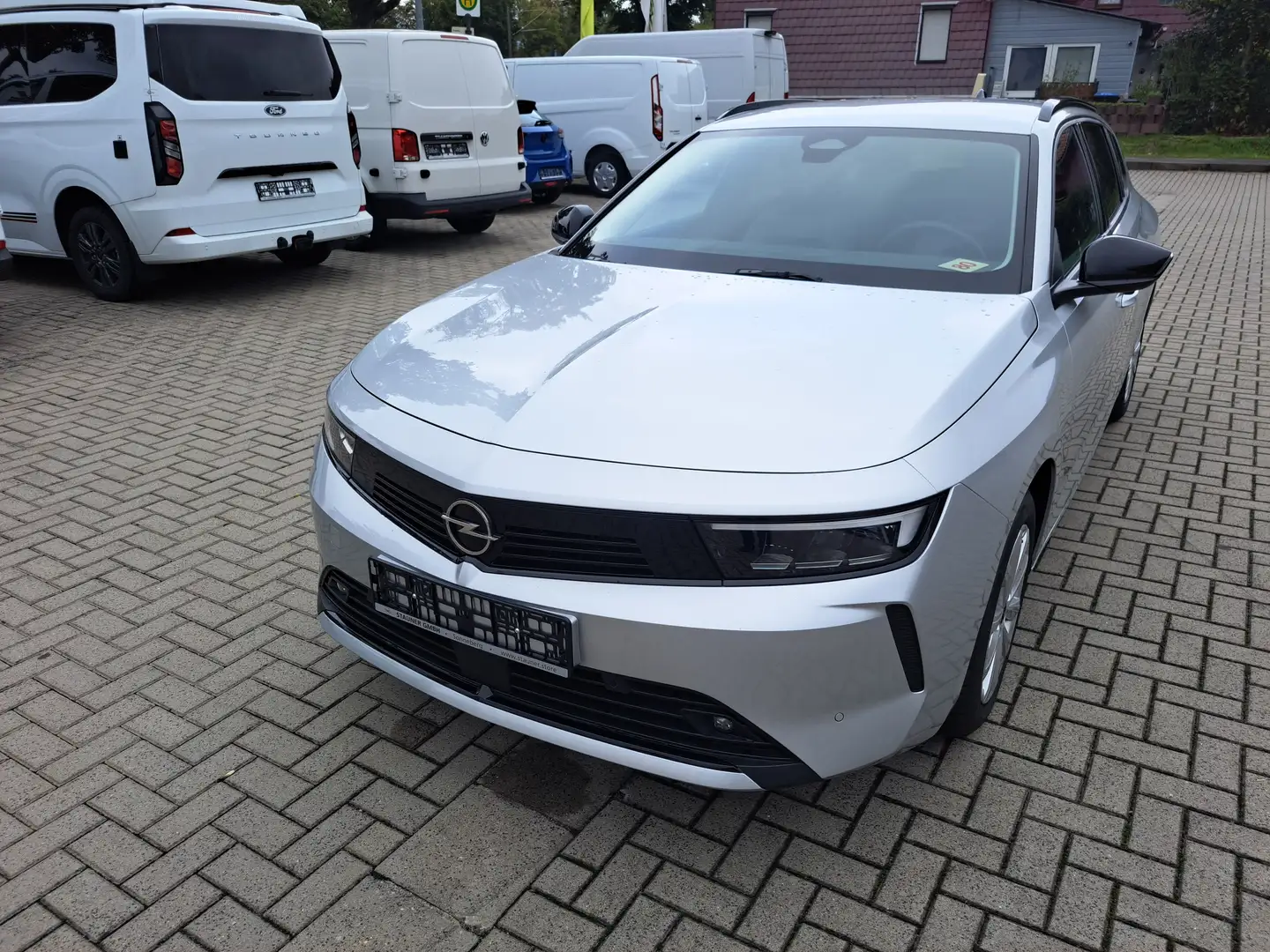 Opel Astra L Sports Tourer 1.2 Turbo Edition LED NAVI SITZH-L Gris - 2