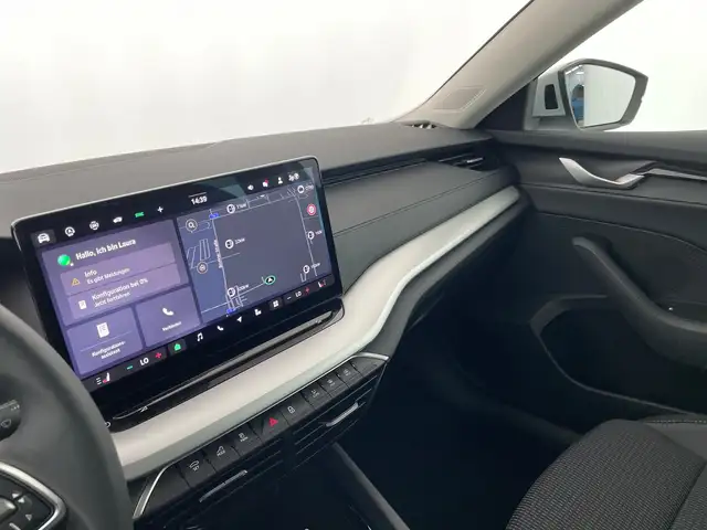 Skoda Octavia view 9