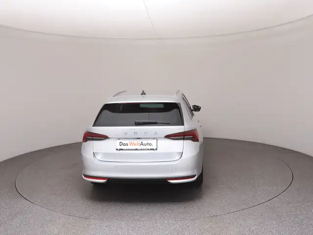 Skoda Octavia view 6