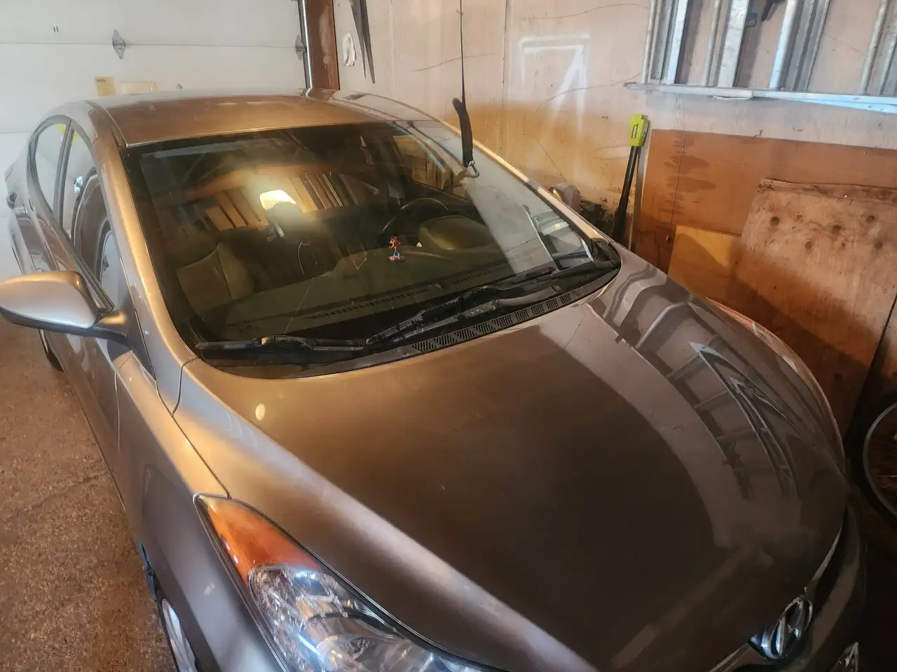 2012 Hyundai ELANTRA