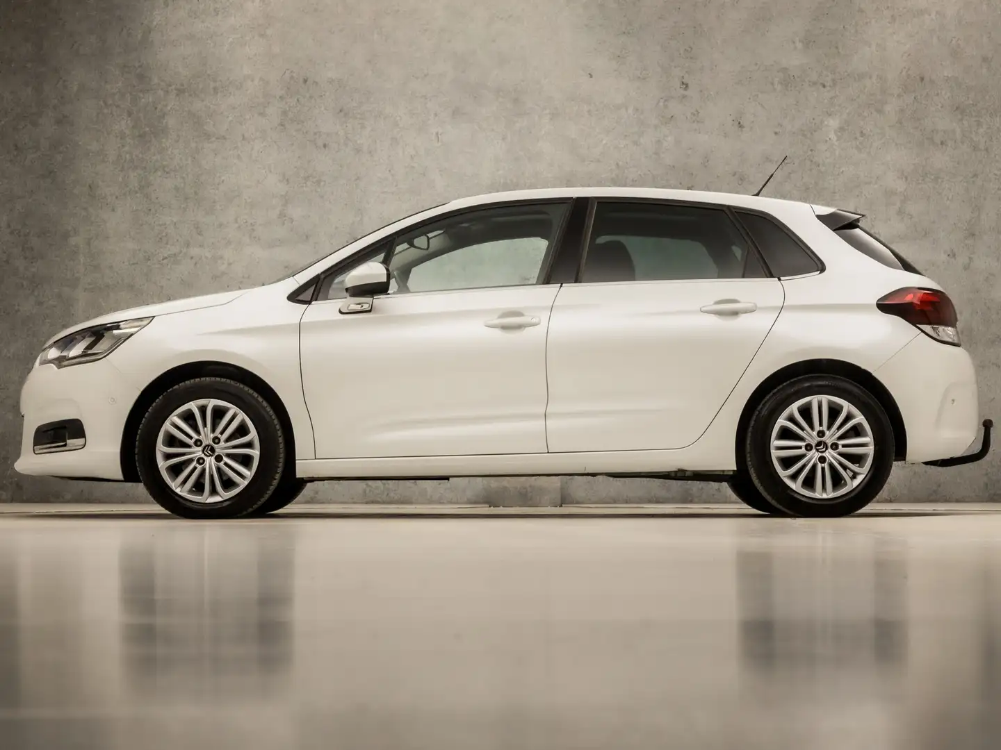 Citroen C4 1.2 PureTech Sport Automaat (PANORAMADAK, PARELMOE Blanc - 2