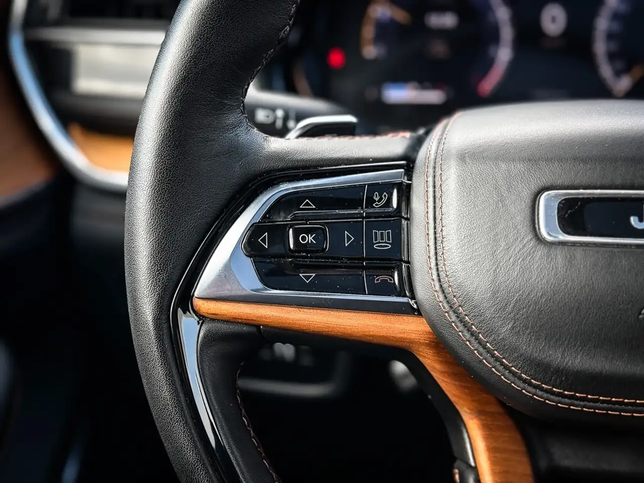 Jeep Grand Cherokee снимка Jeep Grand Cherokee