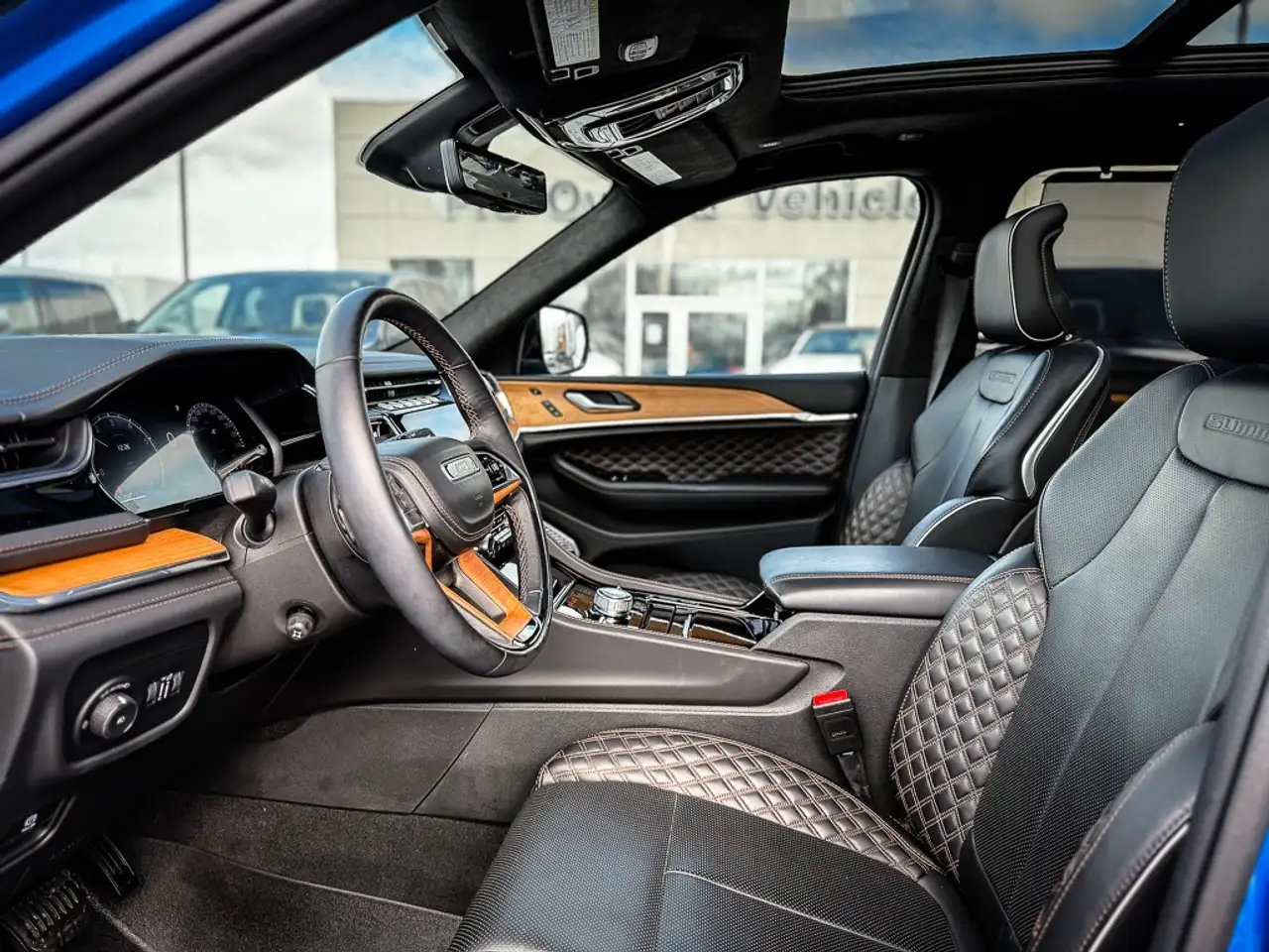 Jeep Grand Cherokee снимка Jeep Grand Cherokee