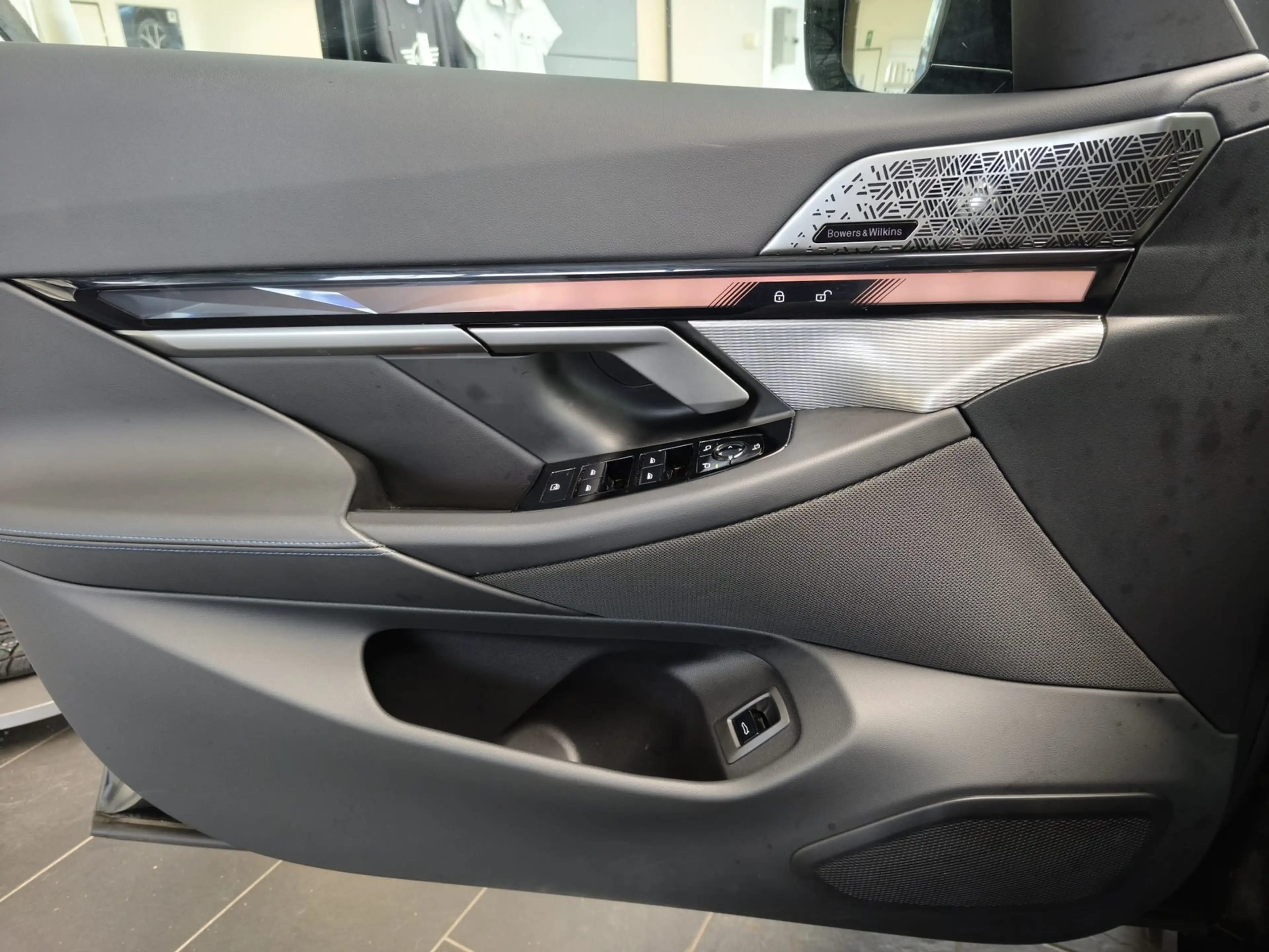 BMW 520 d Tour.xDr M Sport Pro ACC/Pano/360°/B&W/21"/HUD — photo 9