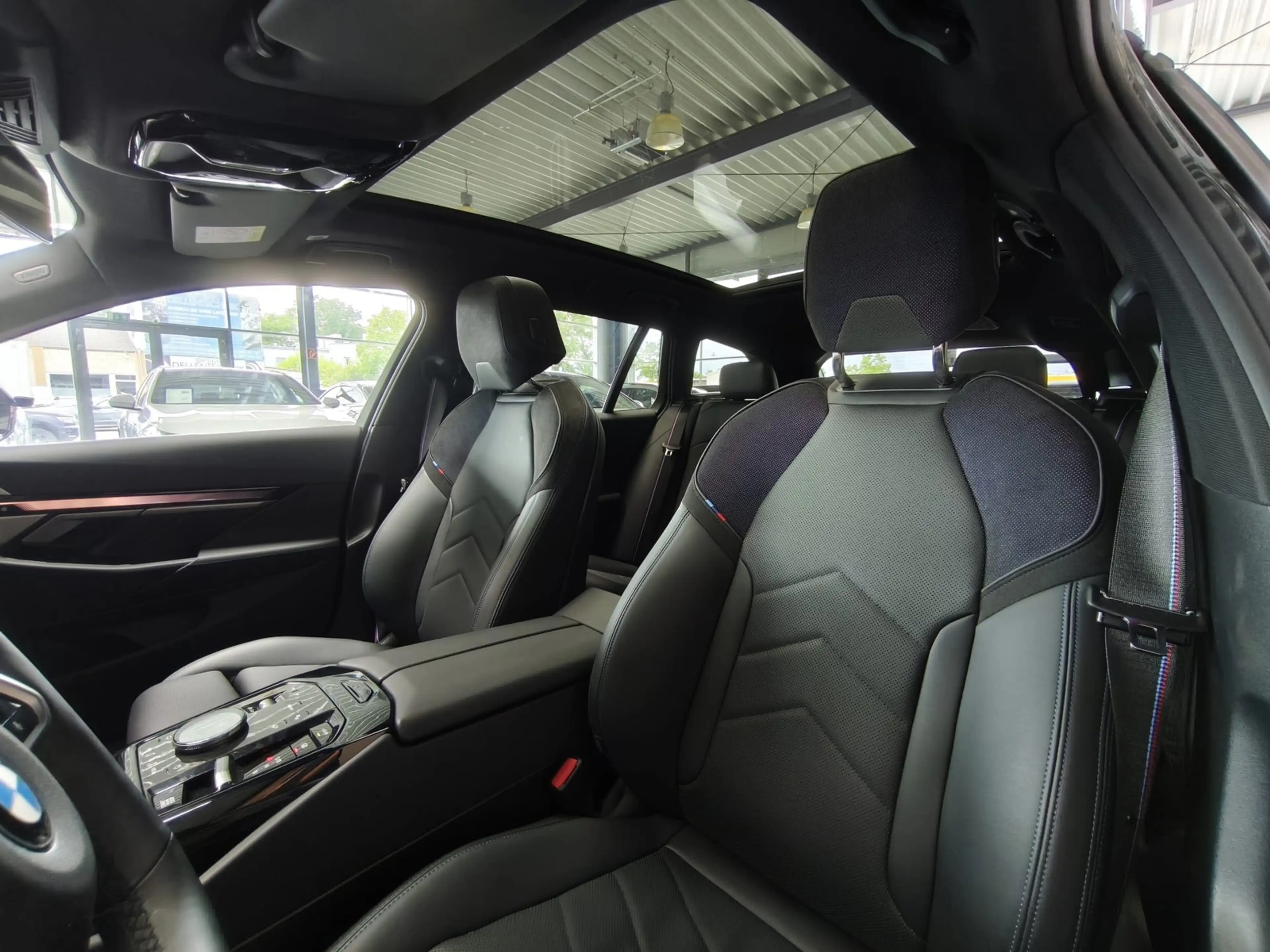 BMW 520 d Tour.xDr M Sport Pro ACC/Pano/360°/B&W/21"/HUD — photo 10