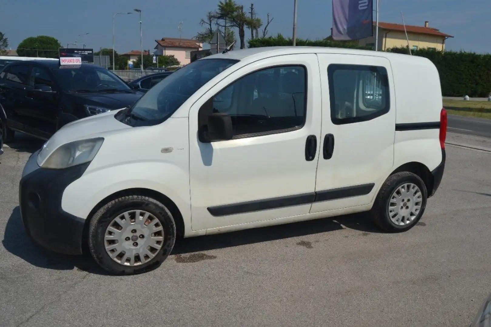 Fiat Fiorino 1.3 MJT 95CV semivetrato Bianco - 1