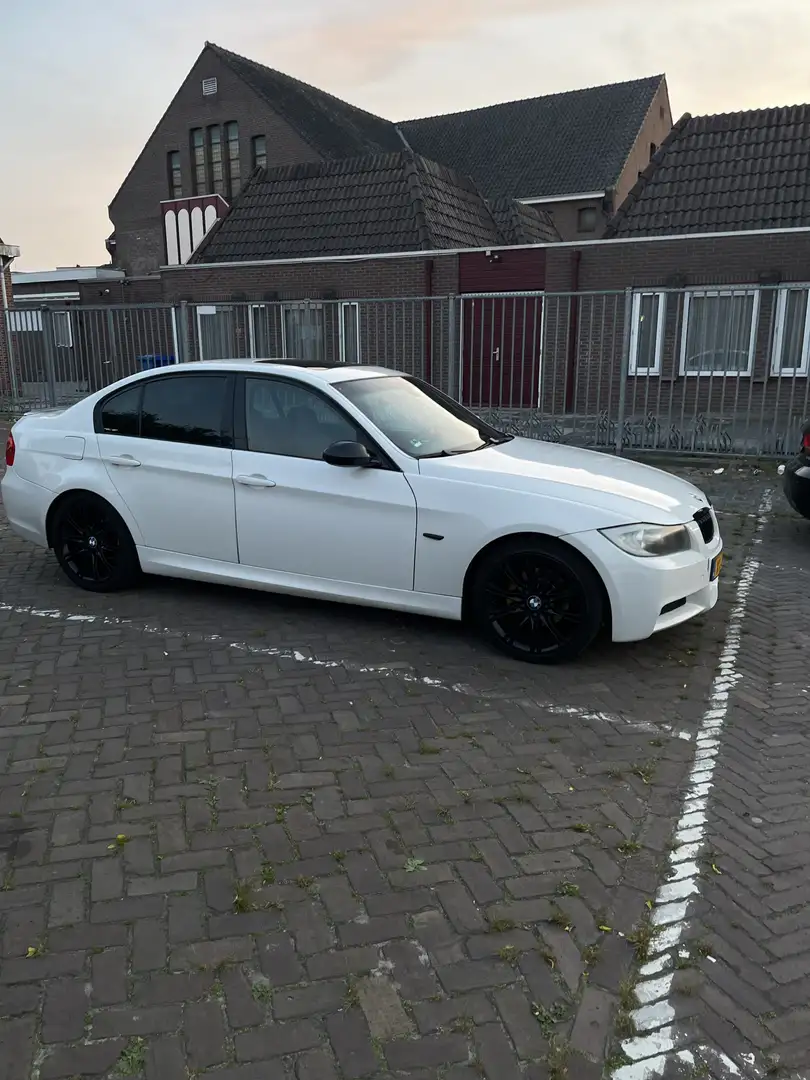 BMW 330 318i Wit - 2