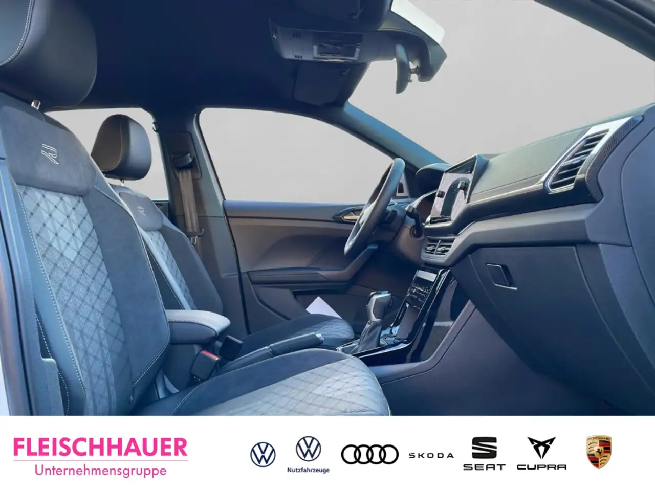 Volkswagen T-Cross 1.0 TSI R-Line ACC CARPLAY NAVI REAR-VIEW 10