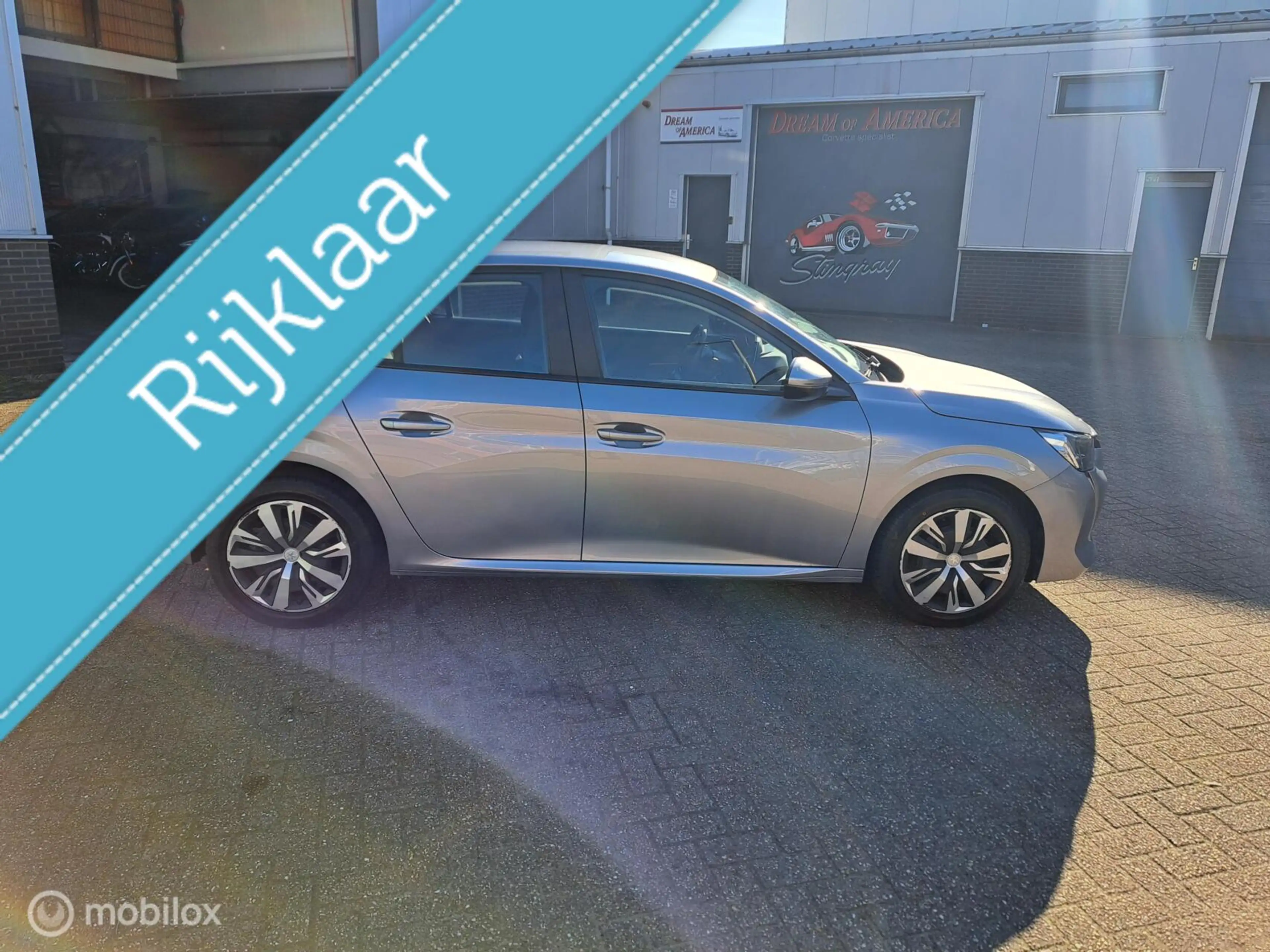 Peugeot 208 1.2 PureTech Allure — photo 6