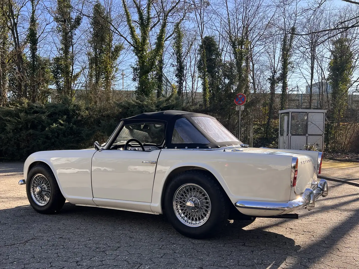 Triumph TR4 vollständig Restauriert Weiß - 2