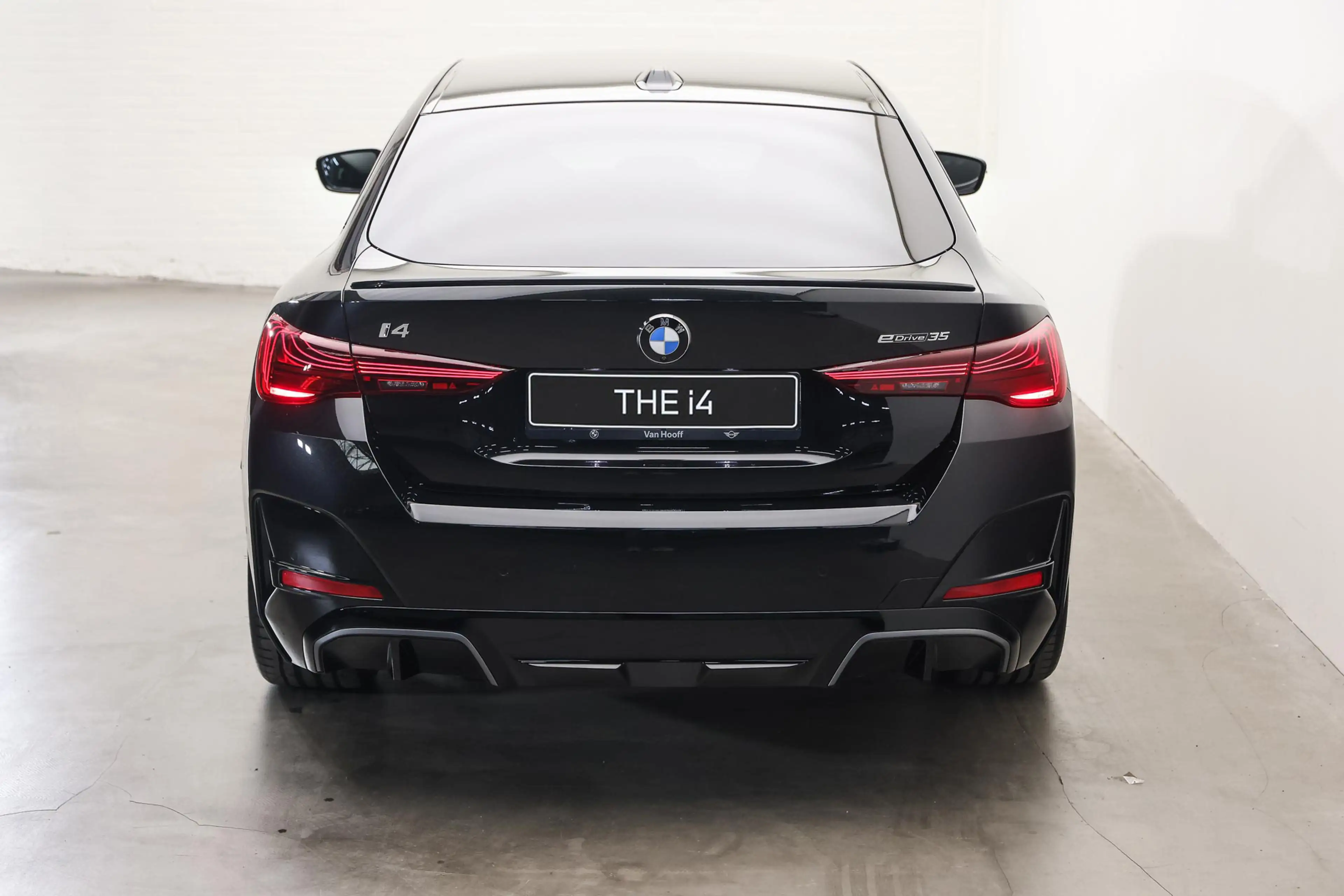 BMW i4 eDrive35 M Sport / Achteruitrijcamera / Adaptieve — photo 6