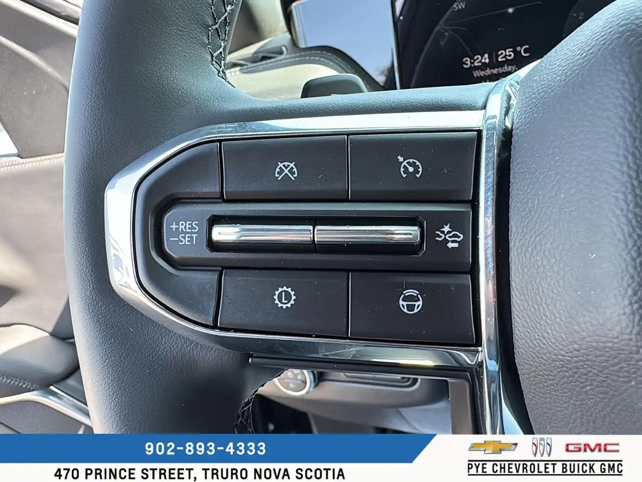 GMC Yukon снимка GMC Yukon