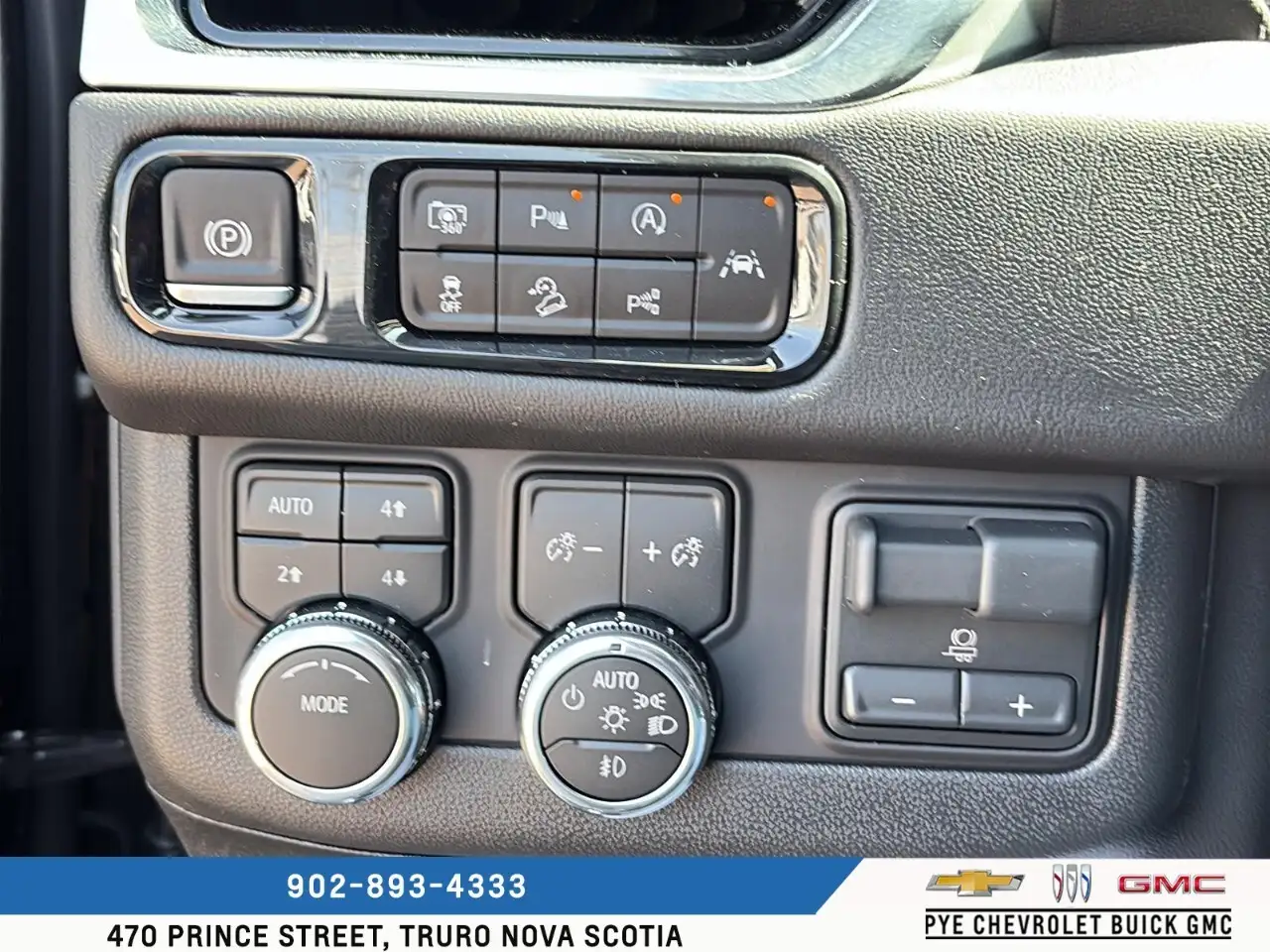 GMC Yukon снимка GMC Yukon