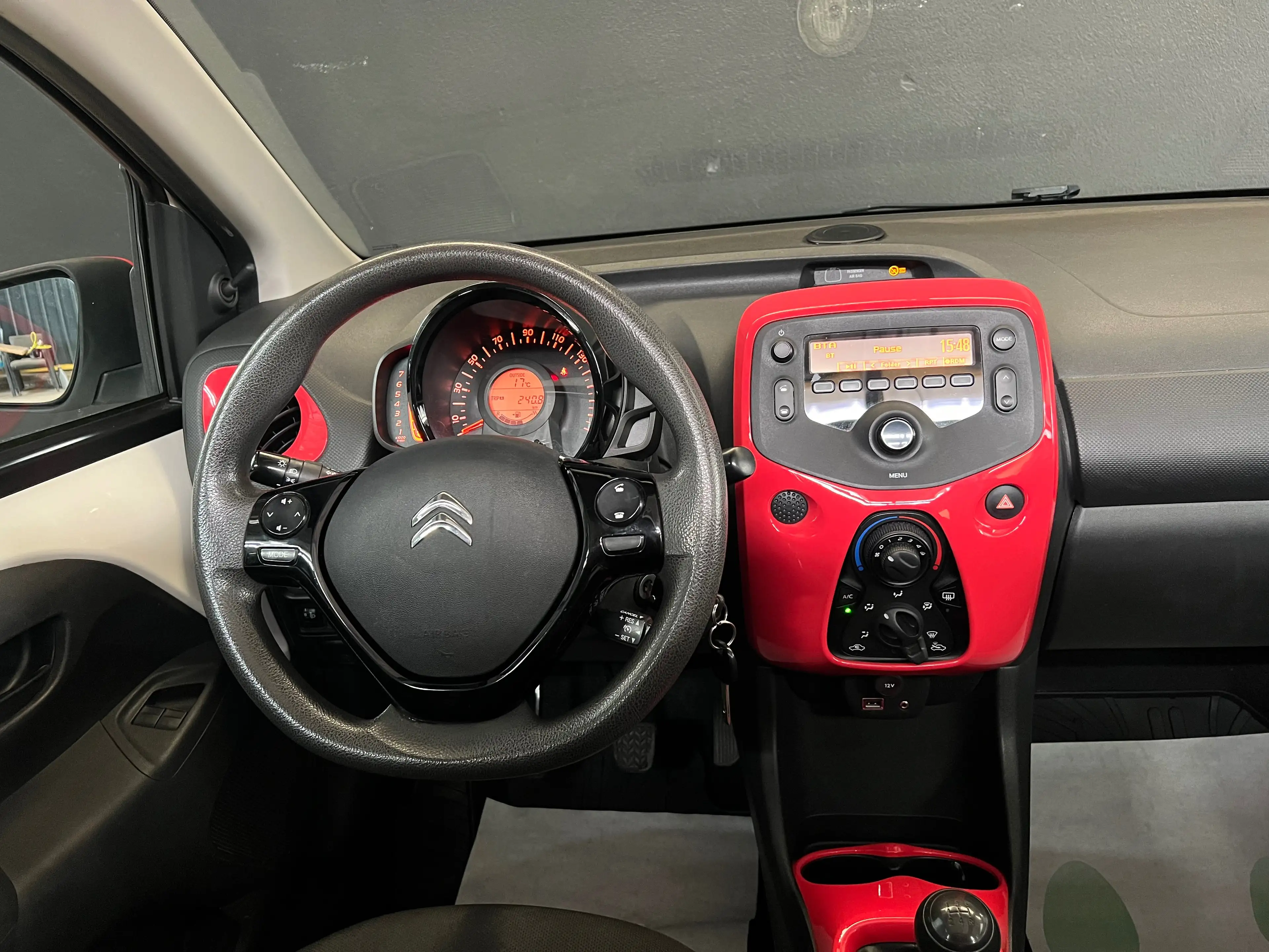 Citroen C1 1.0i- MOTEUR À CHAÎNE ! - TOIT OUVRANT - CLIM - JANTES - 12 MOIS GARANTIE !!! — photo 10