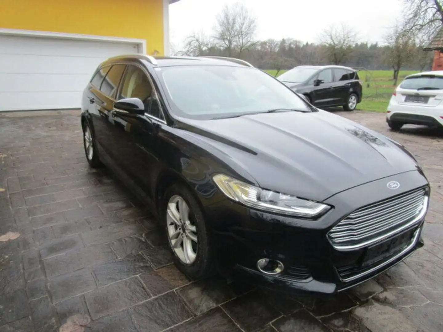 Ford Mondeo TAVELLER Titanium AWD 2,0TDCI Automatic 4x4 Schwarz - 2