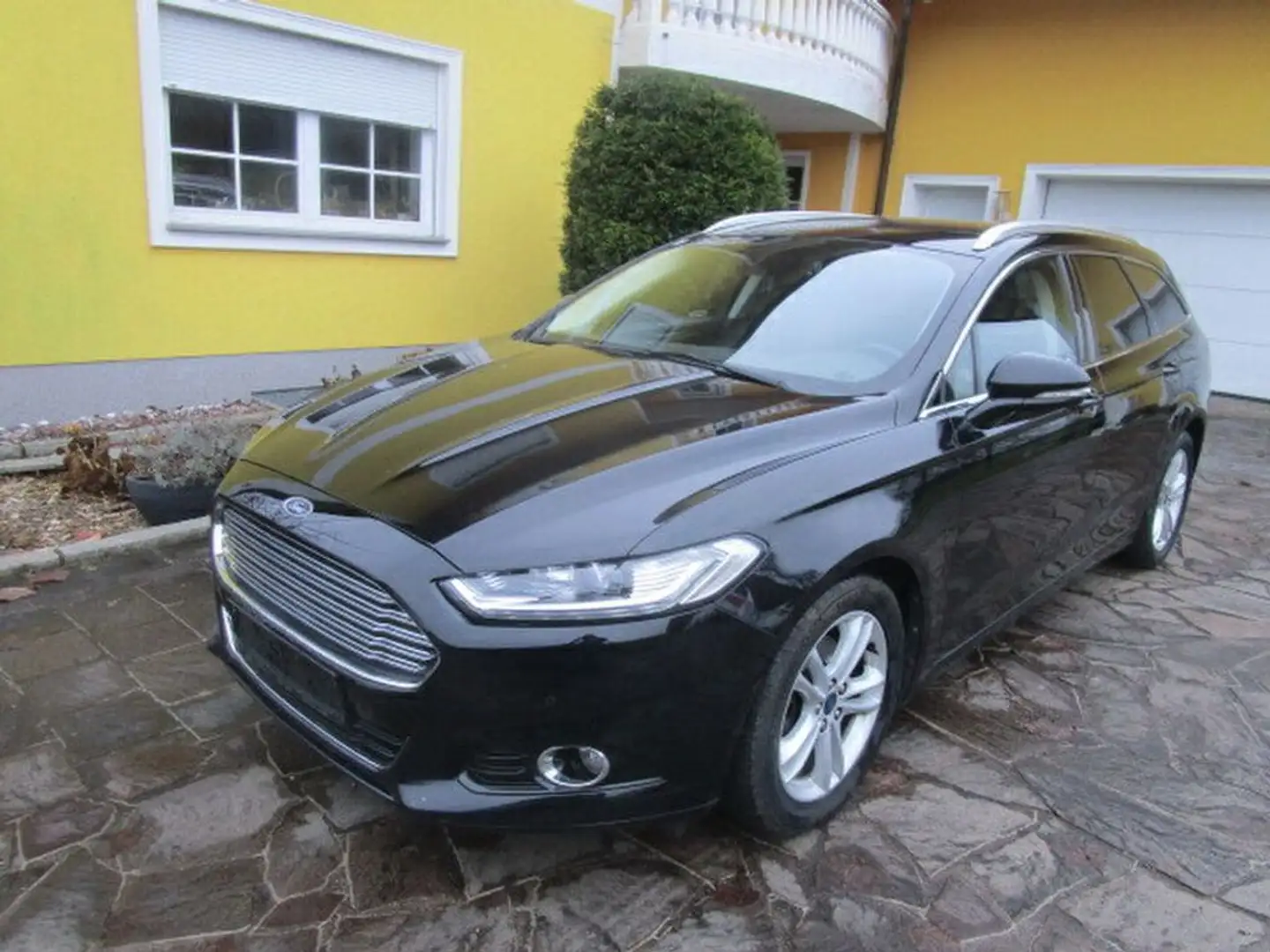 Ford Mondeo TAVELLER Titanium AWD 2,0TDCI Automatic 4x4 Schwarz - 1