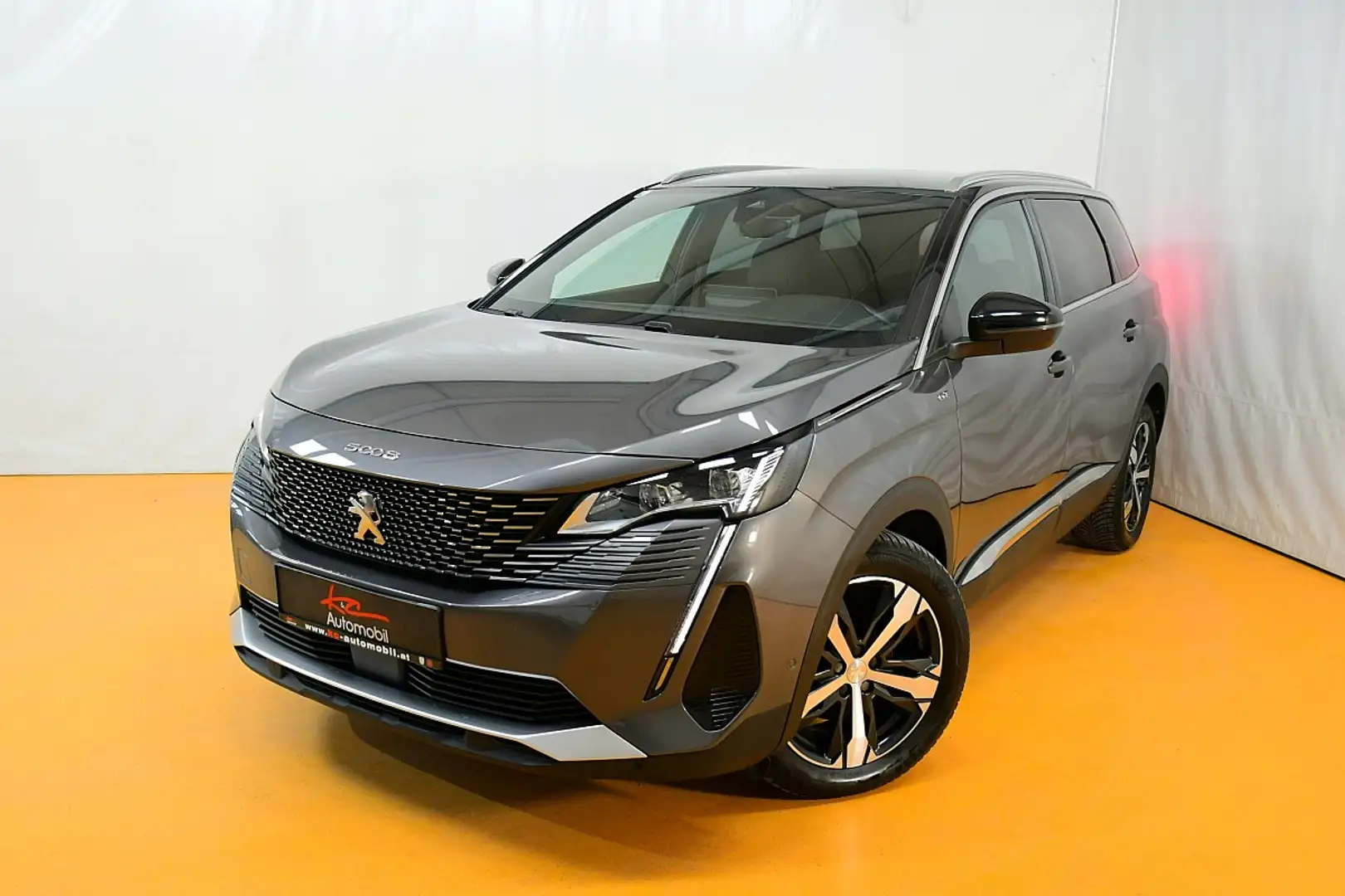 Peugeot 5008 BlueHDI 130 6-Gang-Manuell GT 7 Sitze Grau - 1