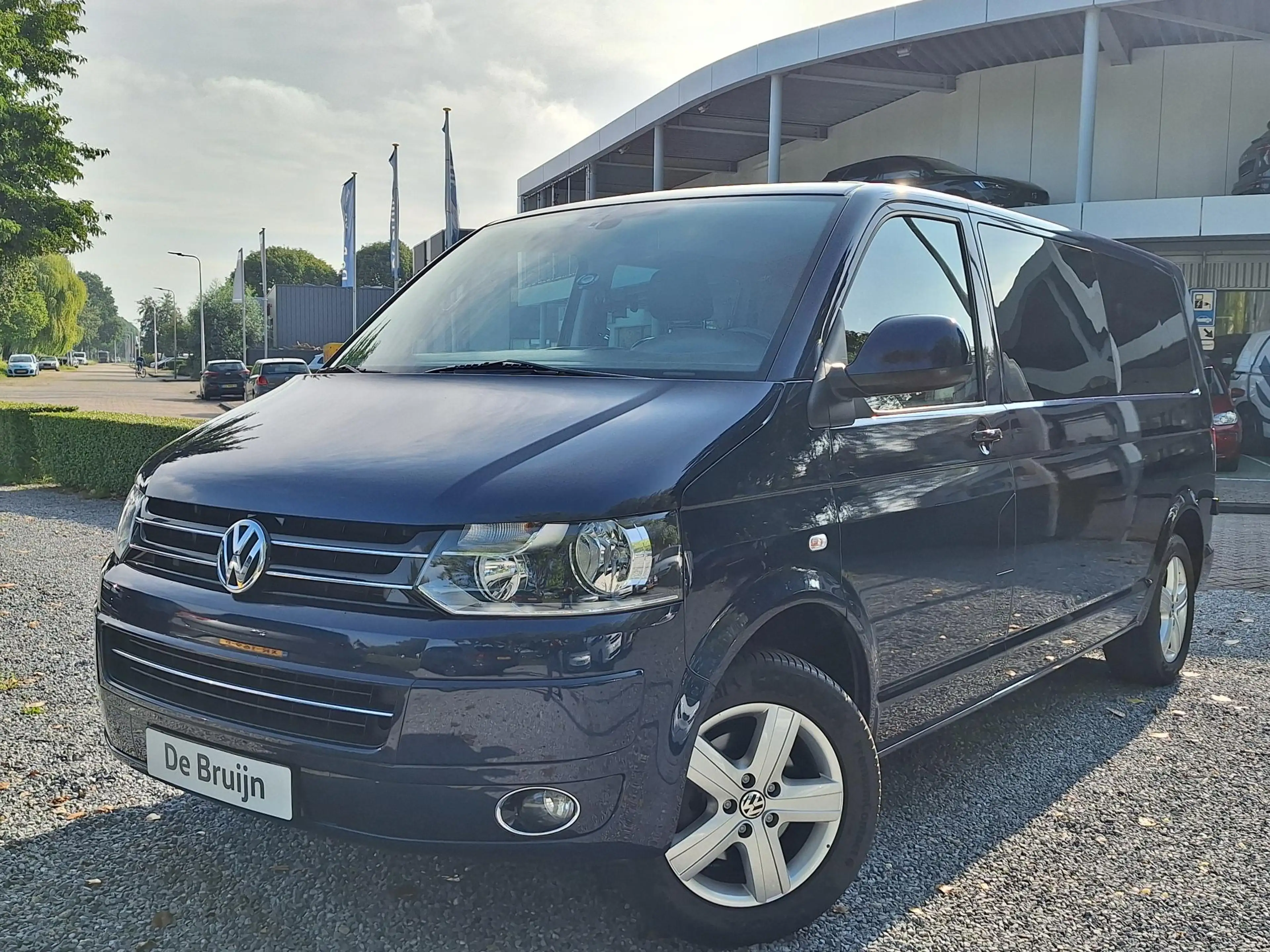 Volkswagen Transporter 2.0 TDI L2H1 DC Comfortline