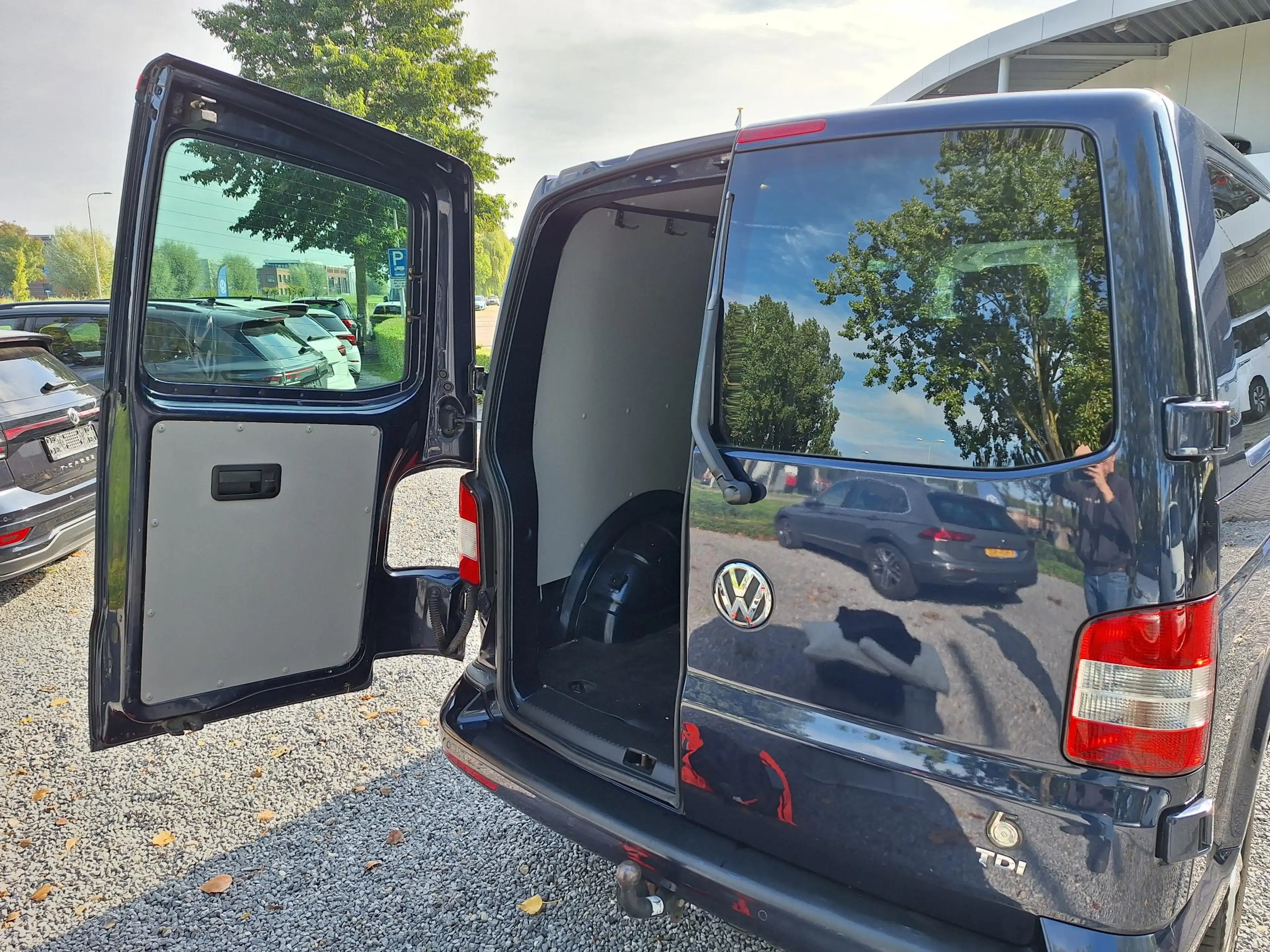 Volkswagen Transporter 2.0 TDI L2H1 DC Comfortline — photo 8