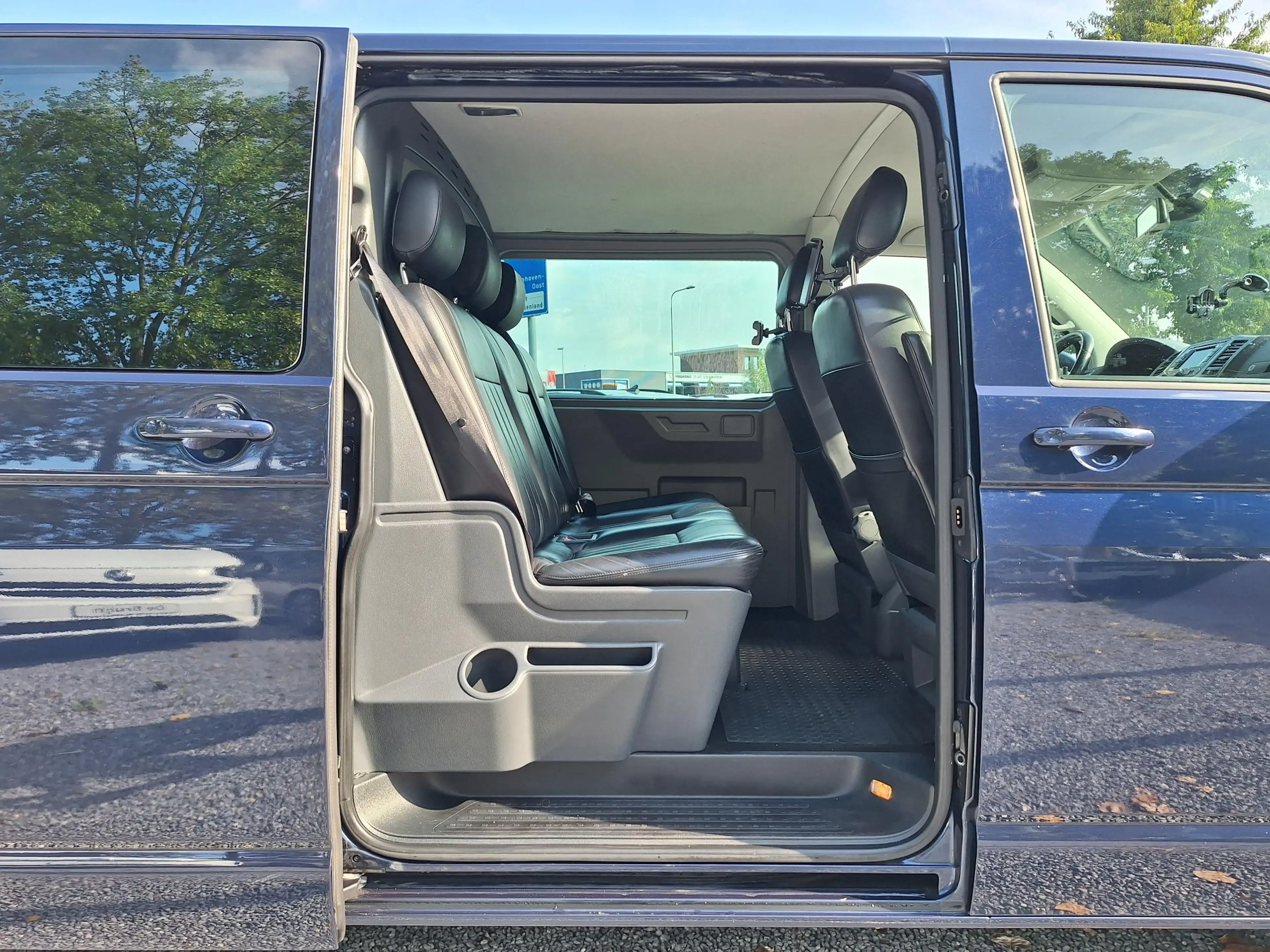 Volkswagen Transporter 2.0 TDI L2H1 DC Comfortline — photo 12
