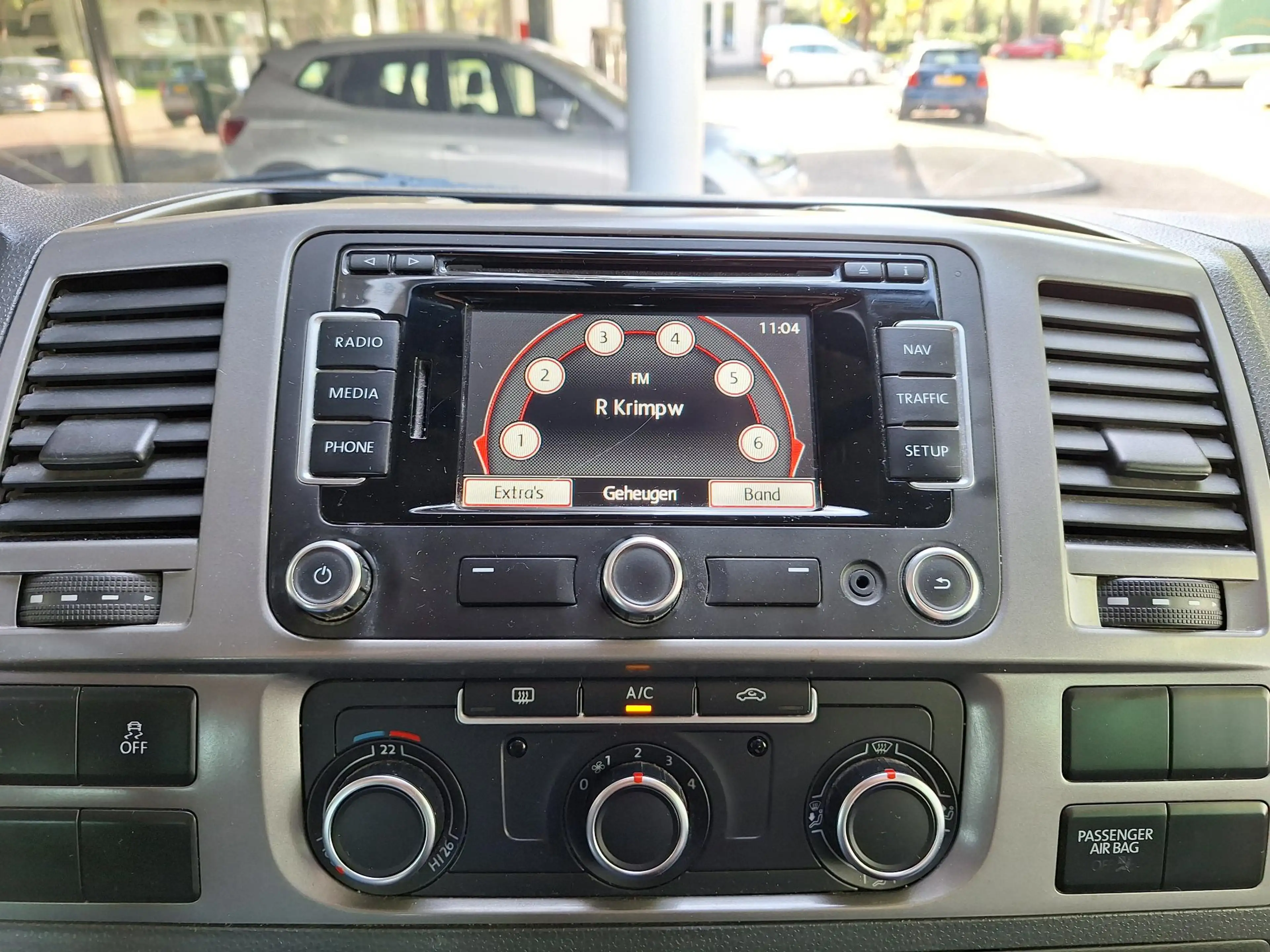 Volkswagen Transporter 2.0 TDI L2H1 DC Comfortline — photo 22