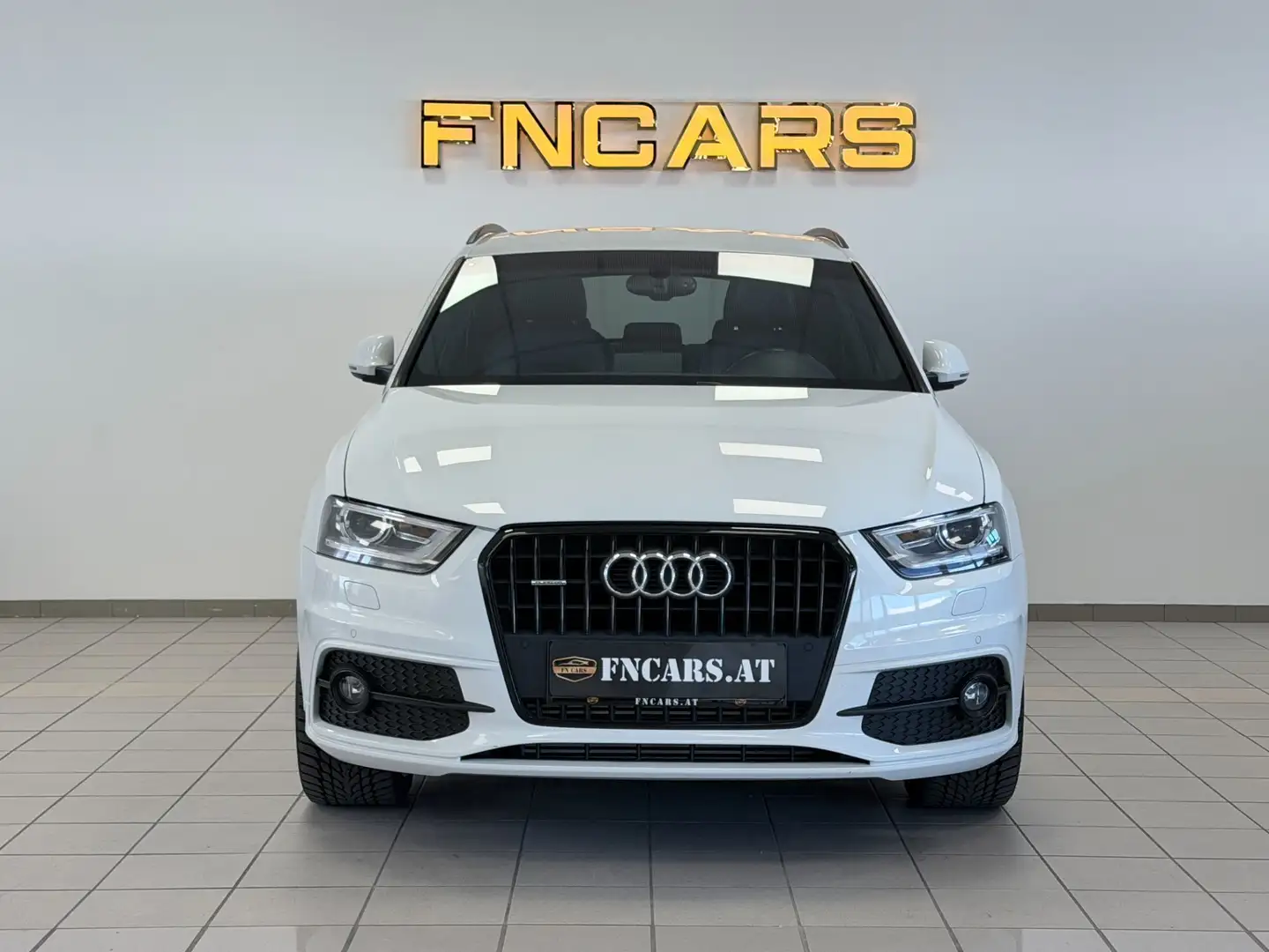 Audi Q3 2,0 TDI quattro S-Line S-tronic Weiß - 2