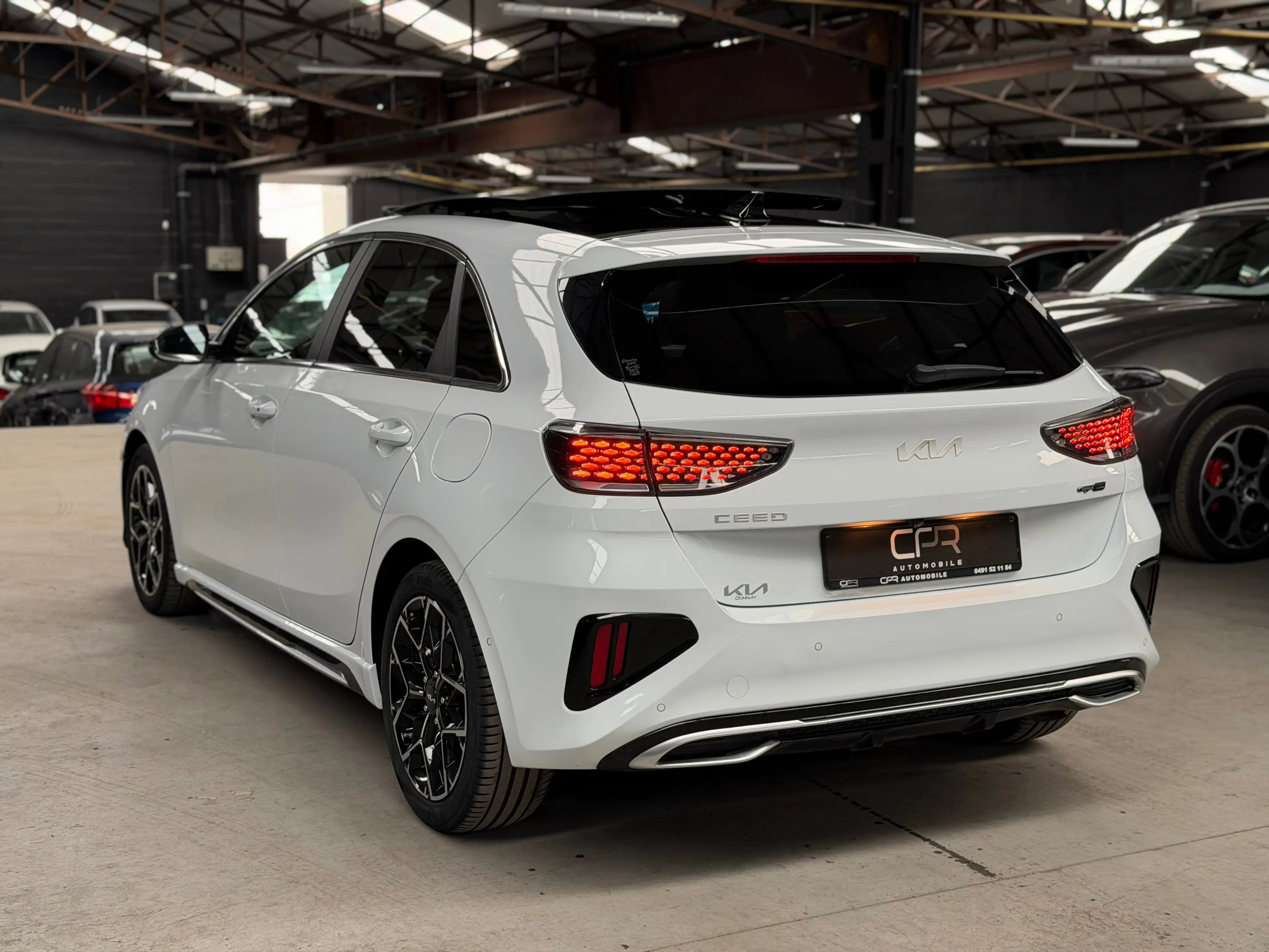 Kia Ceed / cee'd Ceed 1.0 T-GDi * GT-Line * CAMERA * JBL * PANO * CLIM * SG CH — photo 6