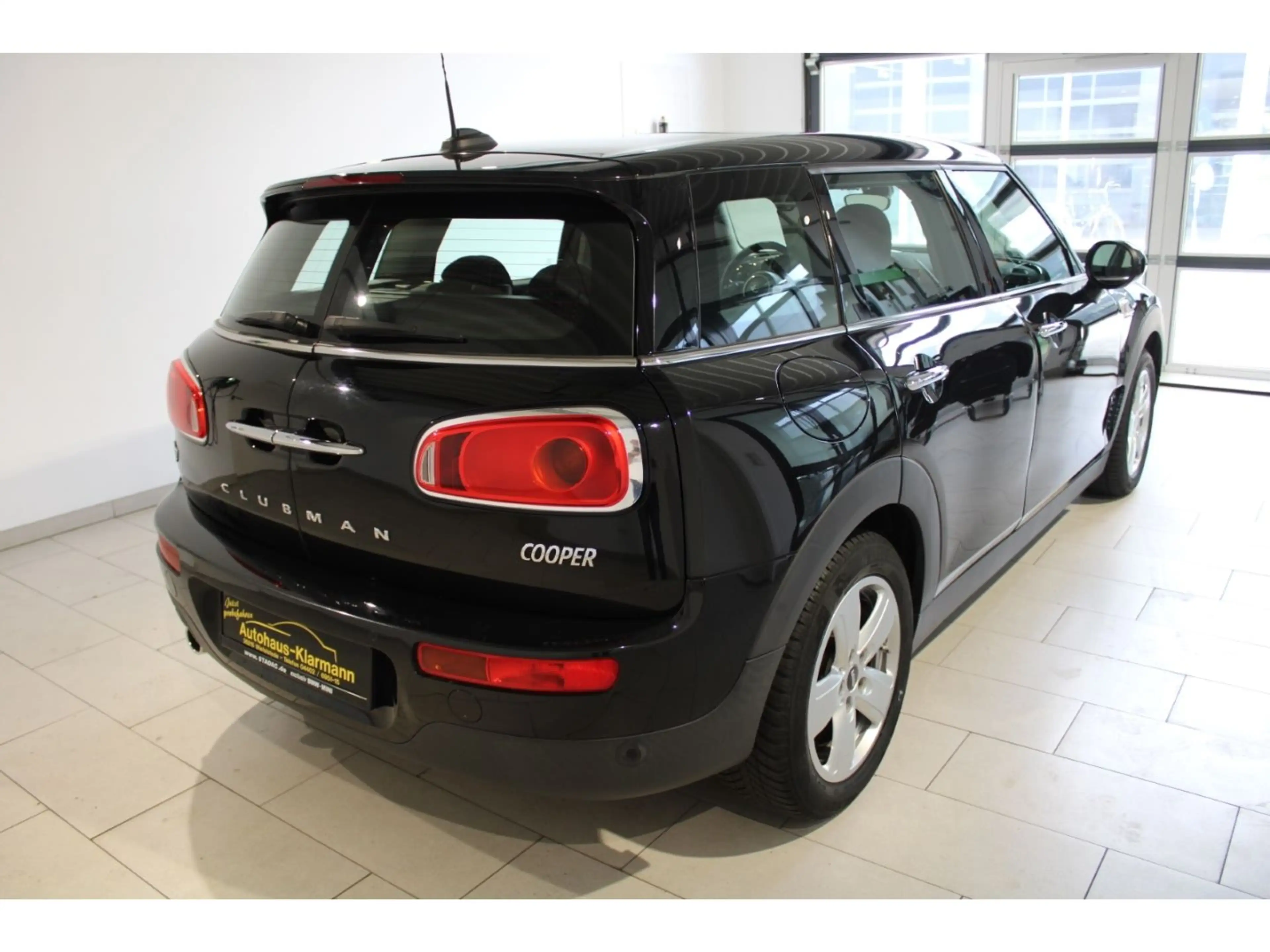 MINI Cooper Clubman El. Panodach Ambientebeleuchtung — photo 3