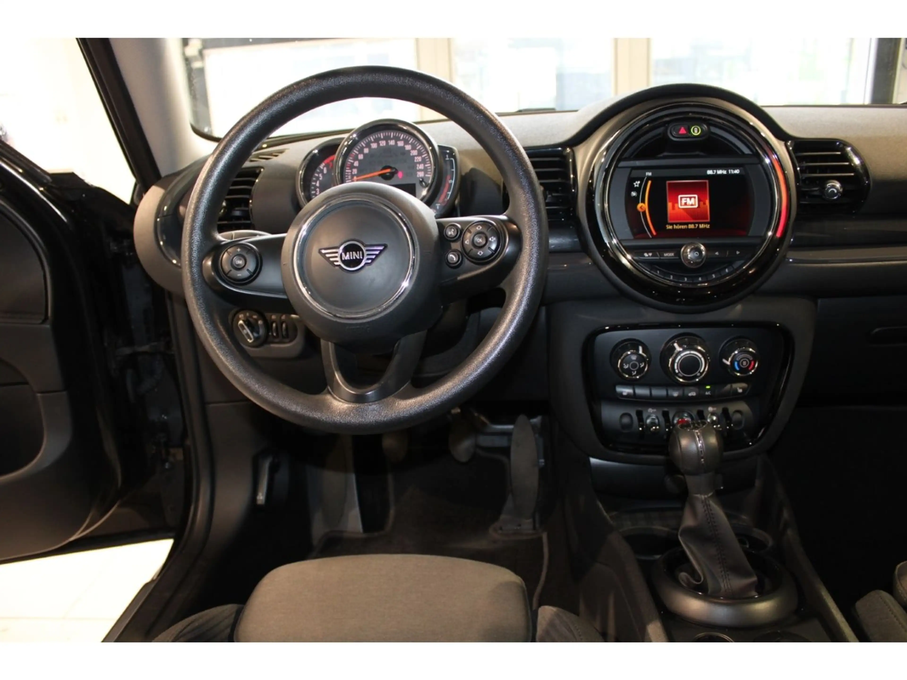 MINI Cooper Clubman El. Panodach Ambientebeleuchtung — photo 7