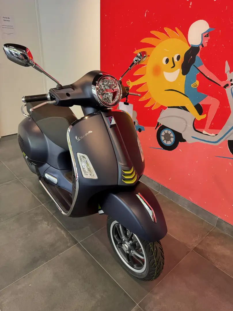 Vespa GTS 300 Bleu - 1