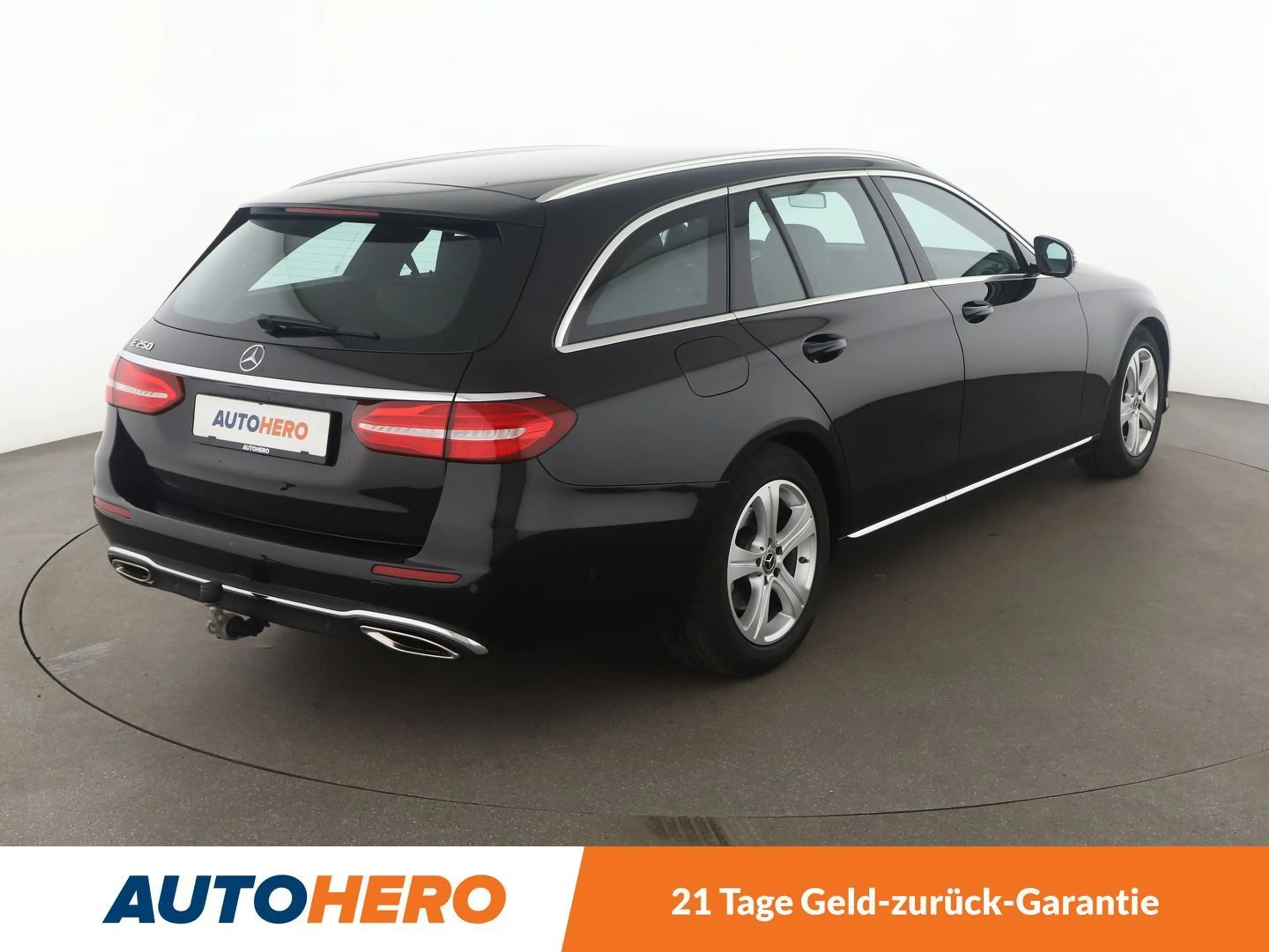 Mercedes-Benz E 250 T Avantgarde Aut.*NAVI*CAM*SHZ*TEMPO* — photo 6