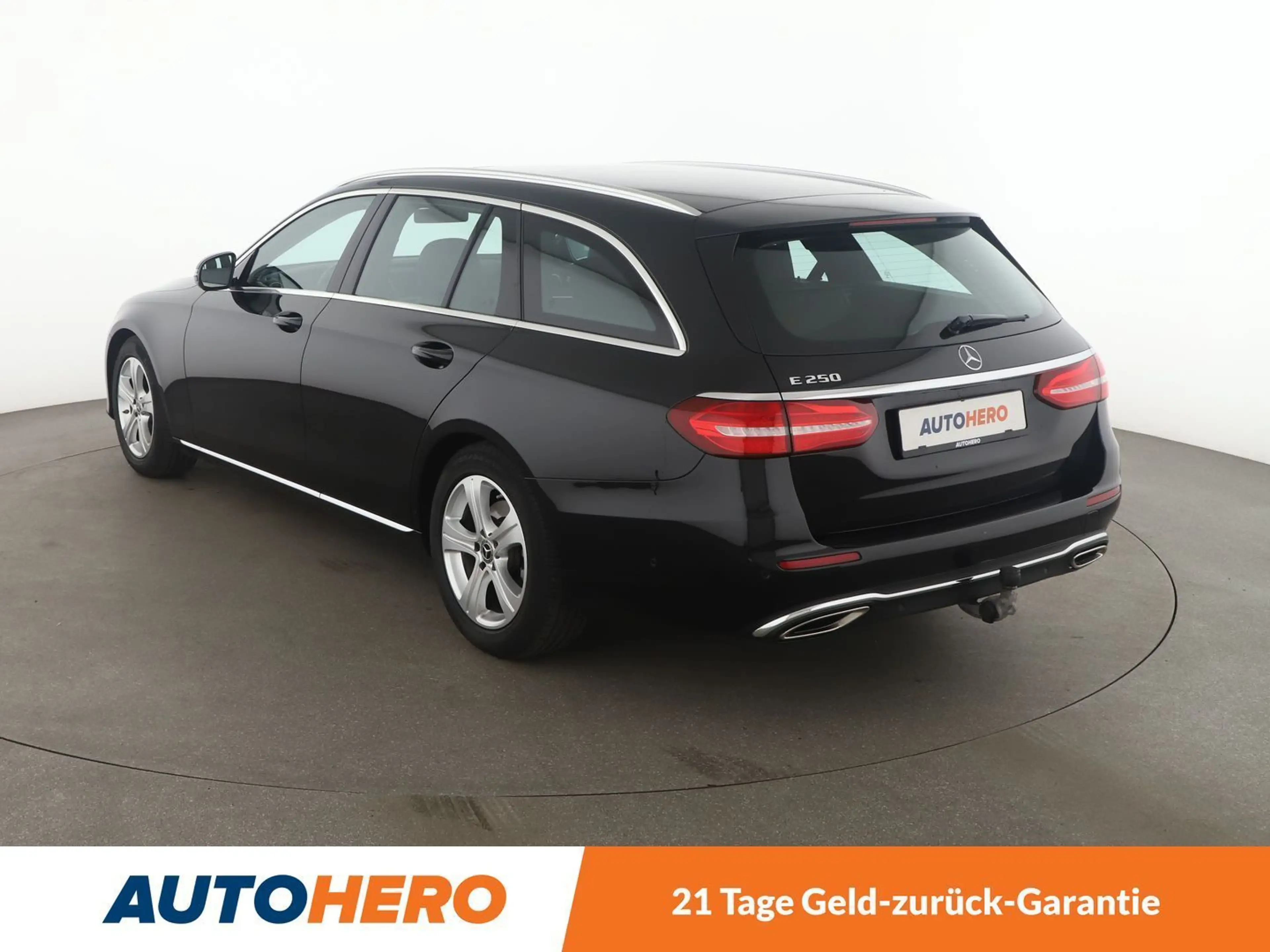 Mercedes-Benz E 250 T Avantgarde Aut.*NAVI*CAM*SHZ*TEMPO* — photo 4