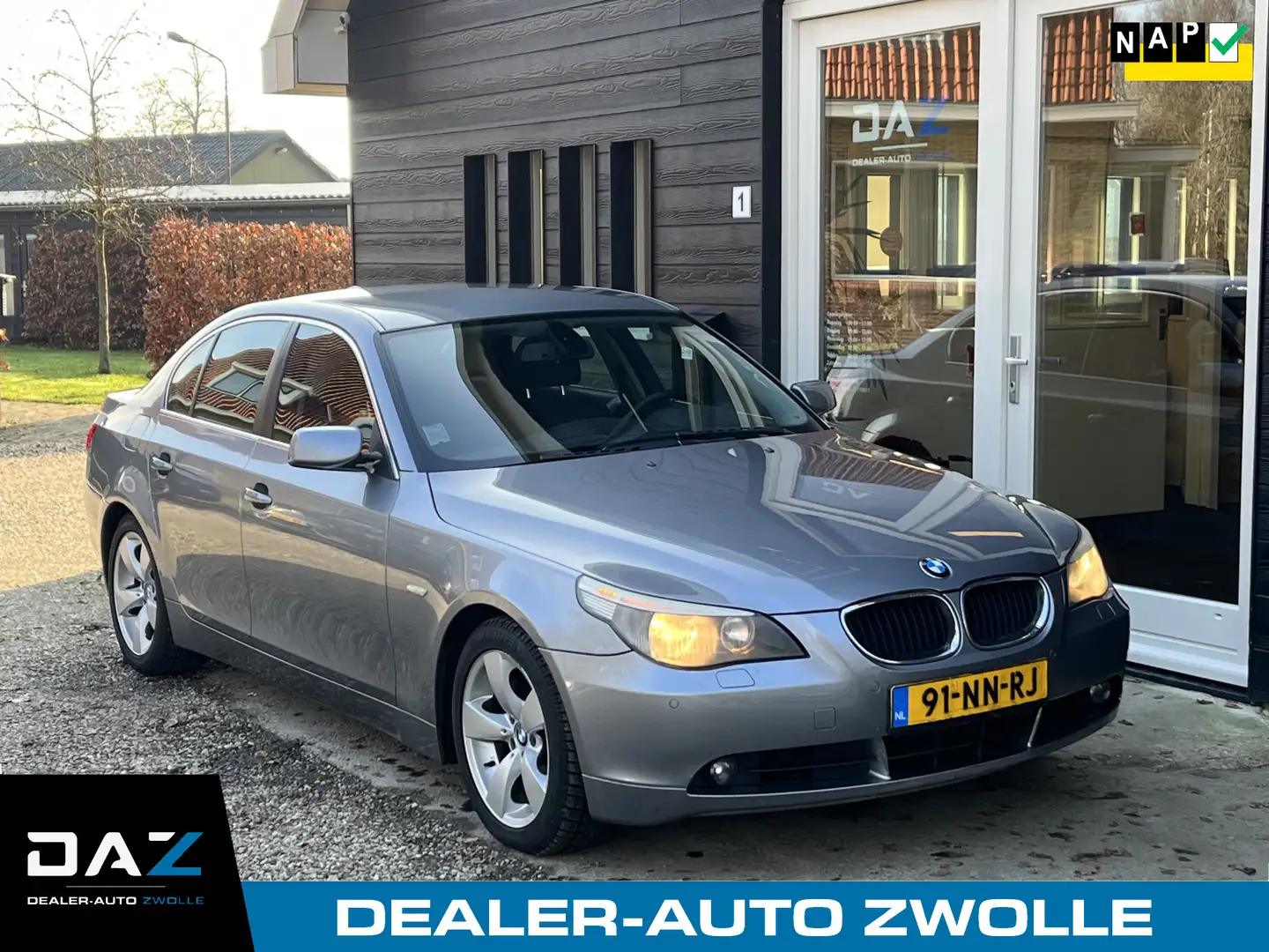 BMW 530 5-serie 530i Executive Aut/Ecc/Navi/Pdc/Lm Grau - 1