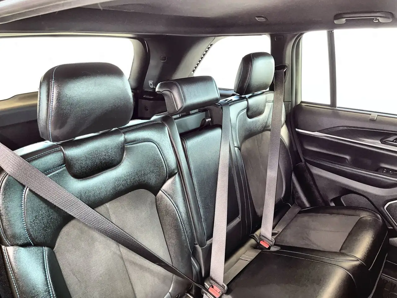 Jeep Grand Cherokee photo Jeep Grand Cherokee