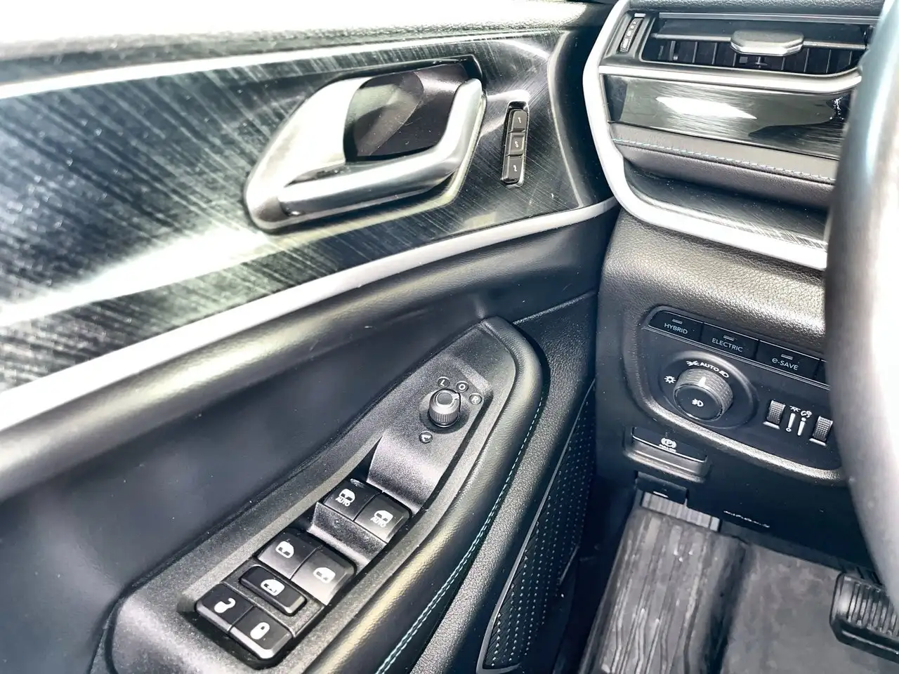 Jeep Grand Cherokee photo Jeep Grand Cherokee