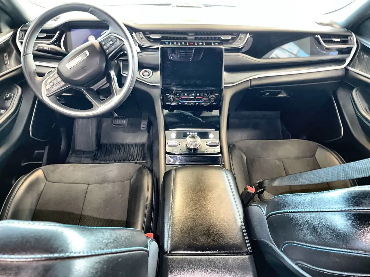 Jeep Grand Cherokee photo Jeep Grand Cherokee