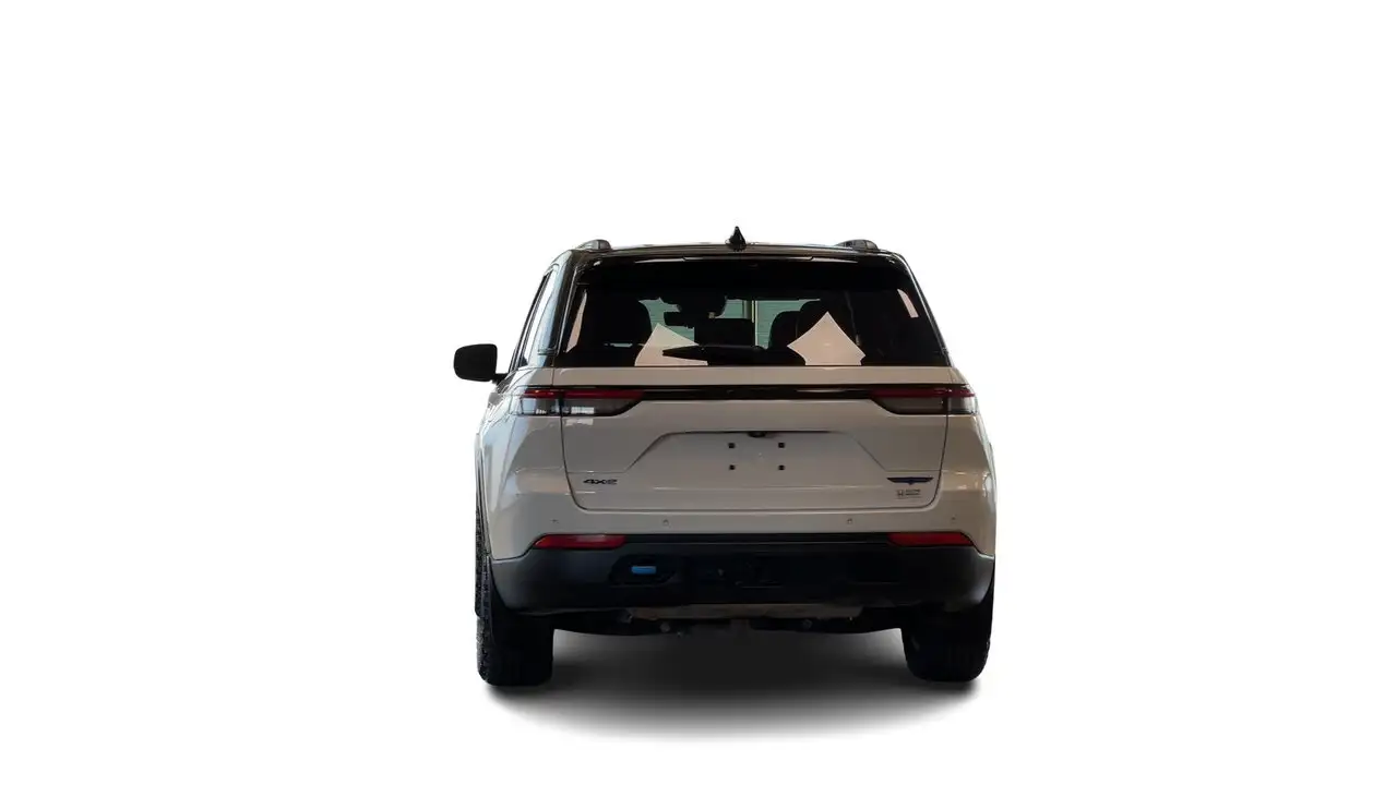 Jeep Grand Cherokee photo Jeep Grand Cherokee